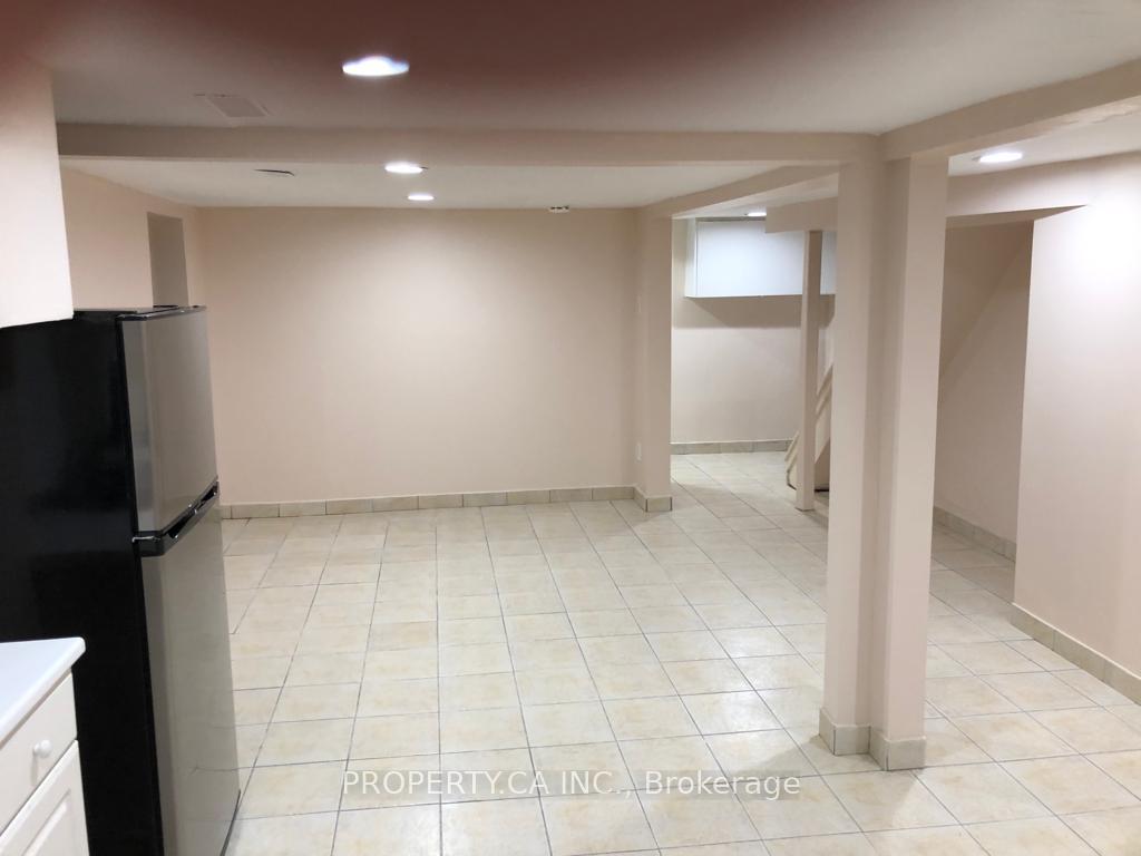 Photo 19 of 123 Barton Avenue, Toronto, The Annex — HOMEH