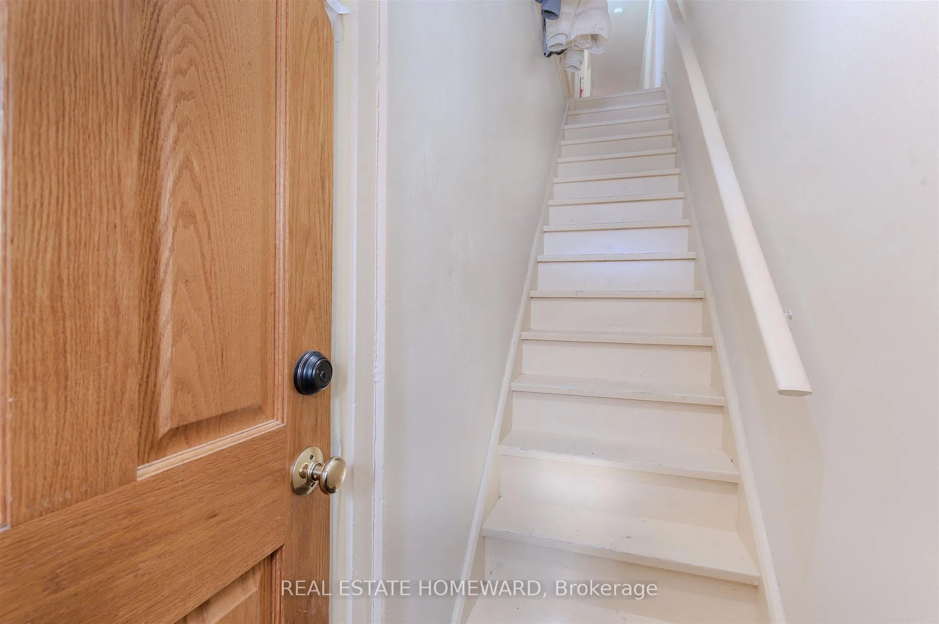 Photo 22 of 462 & 464 Sammon Avenue, Toronto, Danforth Village-East York — HOMEH