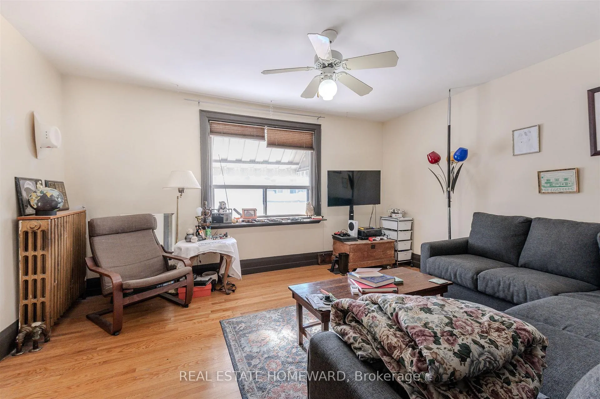 Photo 24 of 462 & 464 Sammon Avenue, Toronto, Danforth Village-East York — HOMEH
