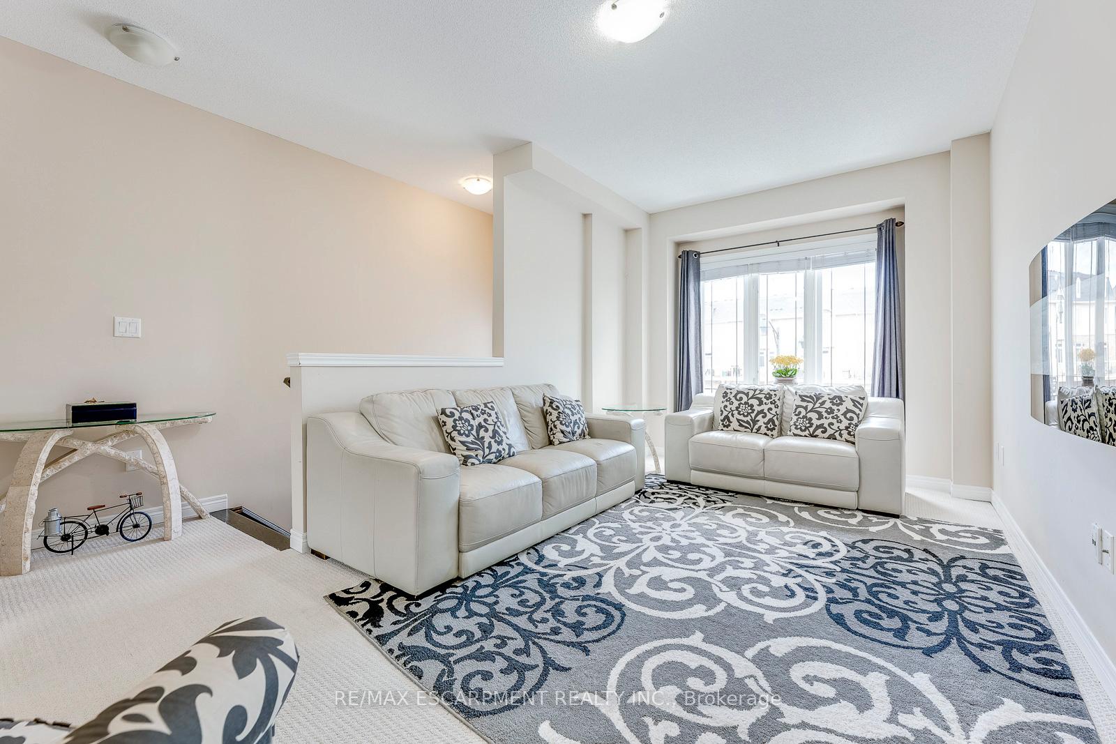 Photo 6 of 4184 Galileo Common Drive, Burlington, Shoreacres — HOMEH