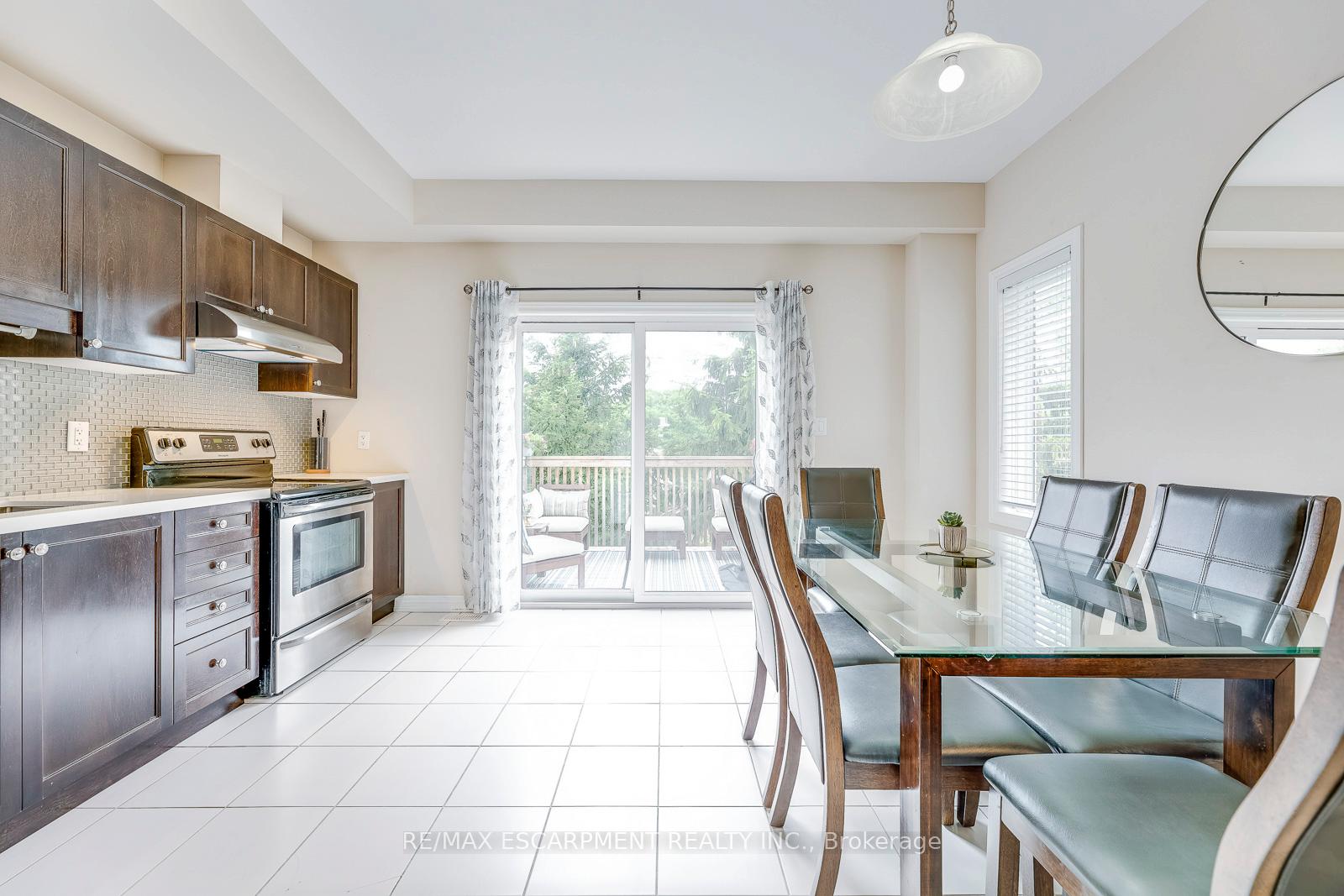 Photo 9 of 4184 Galileo Common Drive, Burlington, Shoreacres — HOMEH