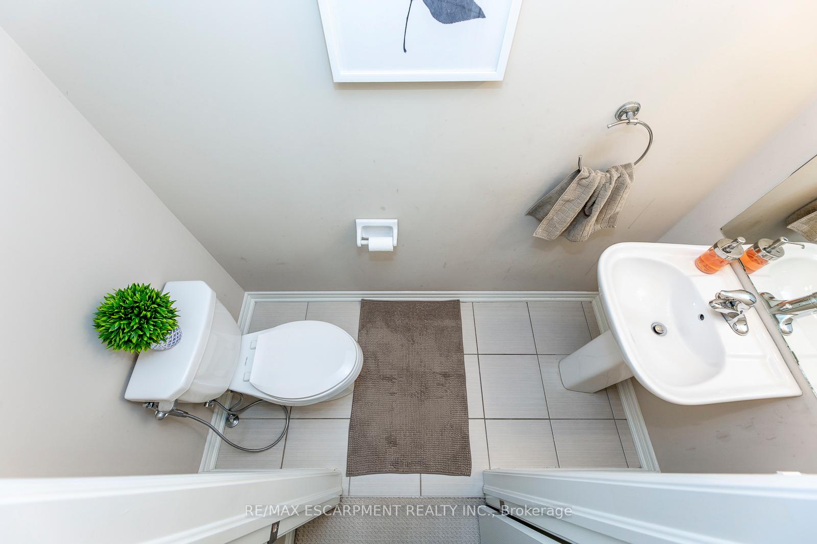 Photo 20 of 4184 Galileo Common Drive, Burlington, Shoreacres — HOMEH