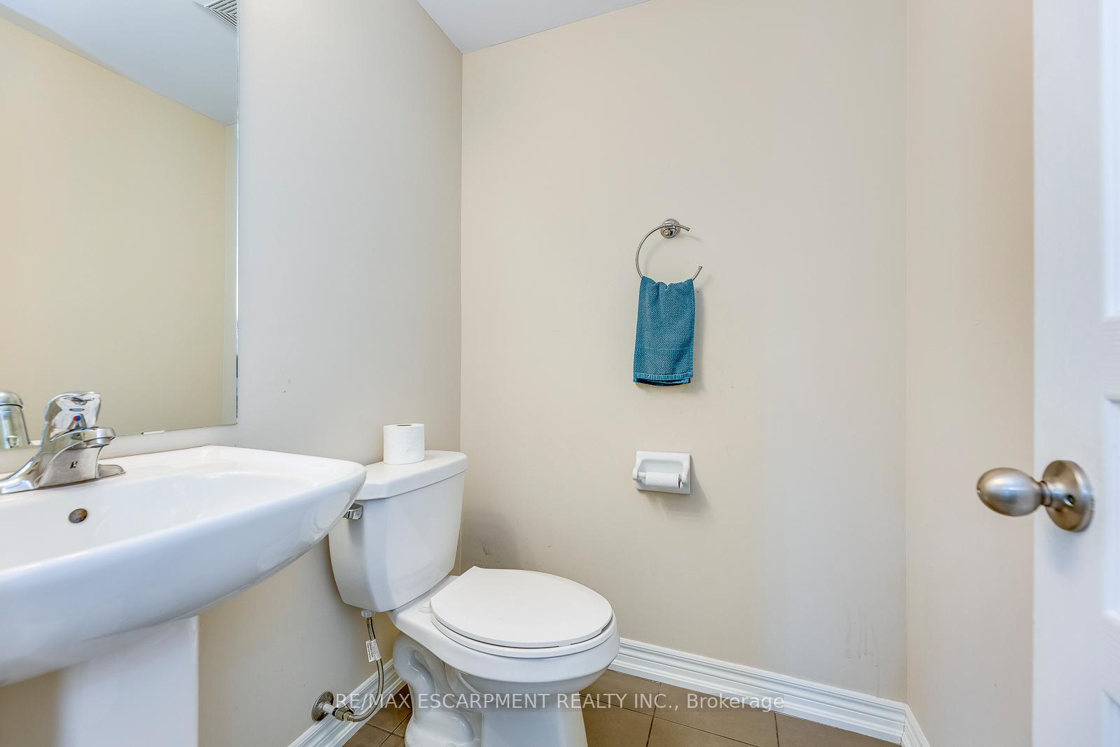 Photo 34 of 4184 Galileo Common Drive, Burlington, Shoreacres — HOMEH