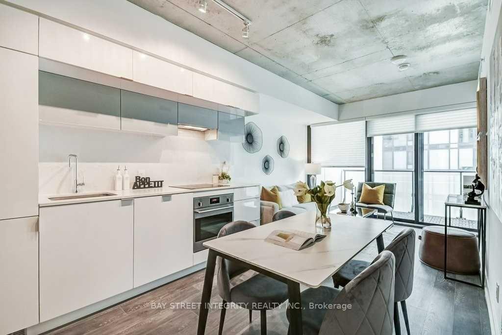 Photo 2 of Unit 419, 185 Roehampton Avenue, Toronto, Mount Pleasant West — HOMEH