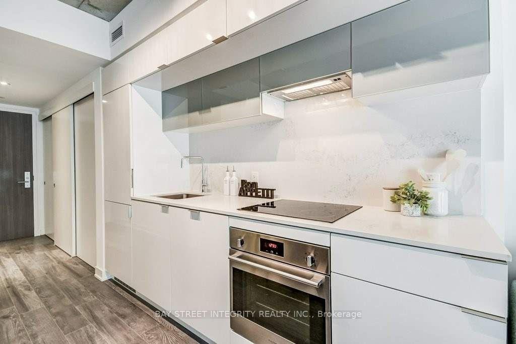 Photo 15 of Unit 419, 185 Roehampton Avenue, Toronto, Mount Pleasant West — HOMEH