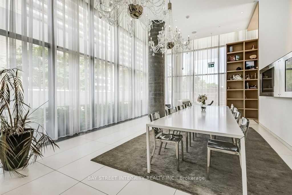 Photo 12 of Unit 419, 185 Roehampton Avenue, Toronto, Mount Pleasant West — HOMEH