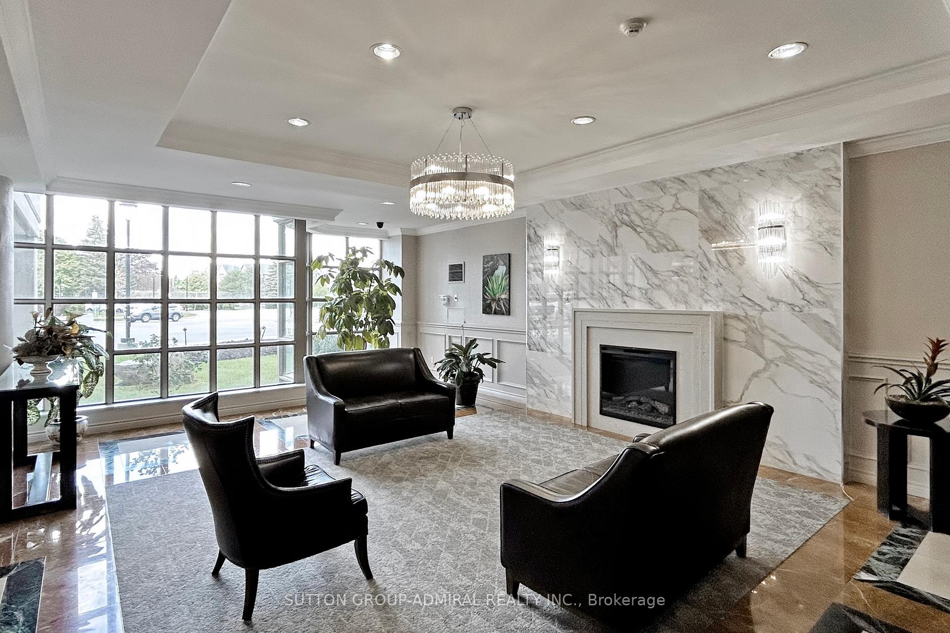 Photo 8 of Unit 512, 11 Townsgate Drive, Vaughan, Crestwood-Springfarm-Yorkhill — HOMEH