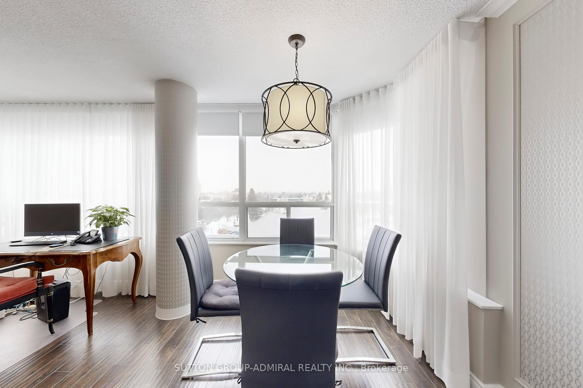 Photo 14 of Unit 512, 11 Townsgate Drive, Vaughan, Crestwood-Springfarm-Yorkhill — HOMEH
