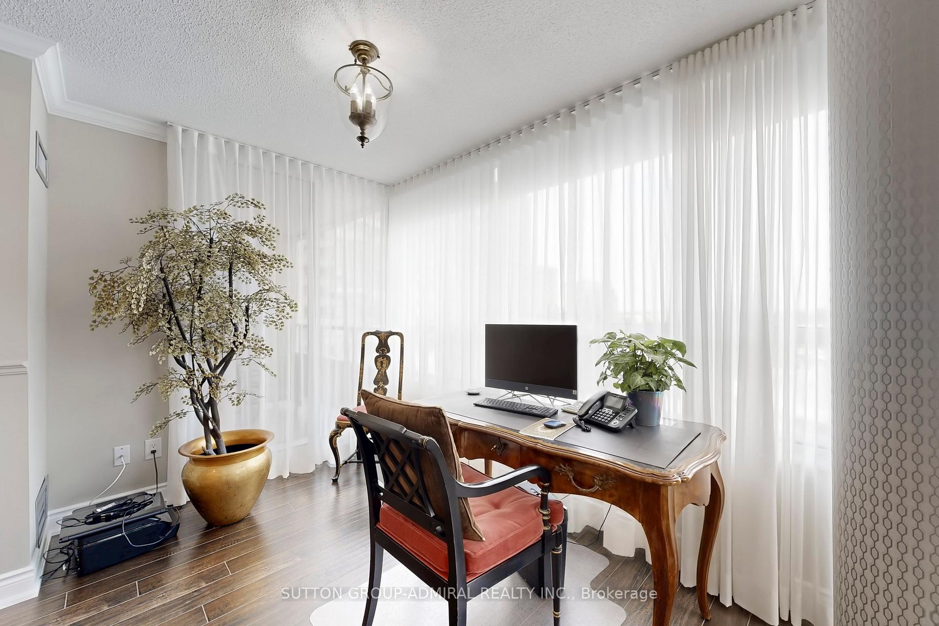 Photo 26 of Unit 512, 11 Townsgate Drive, Vaughan, Crestwood-Springfarm-Yorkhill — HOMEH