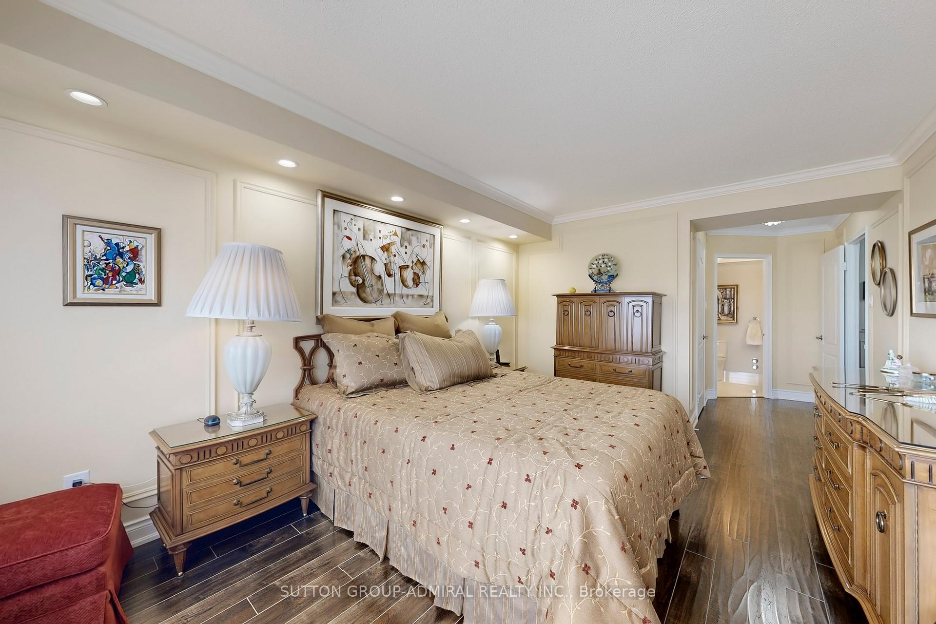 Photo 20 of Unit 512, 11 Townsgate Drive, Vaughan, Crestwood-Springfarm-Yorkhill — HOMEH