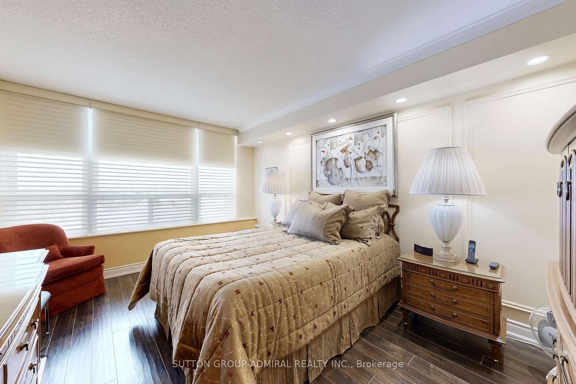 Photo 24 of Unit 512, 11 Townsgate Drive, Vaughan, Crestwood-Springfarm-Yorkhill — HOMEH