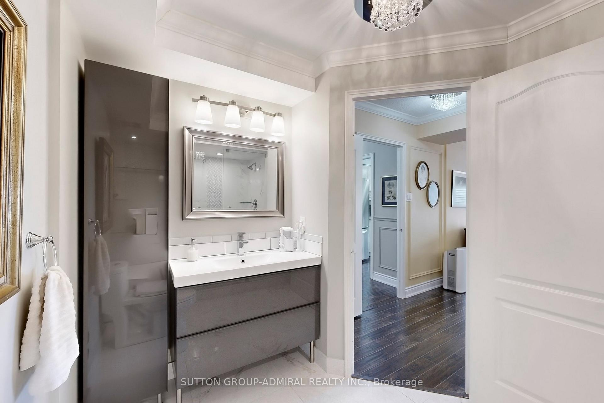 Photo 23 of Unit 512, 11 Townsgate Drive, Vaughan, Crestwood-Springfarm-Yorkhill — HOMEH
