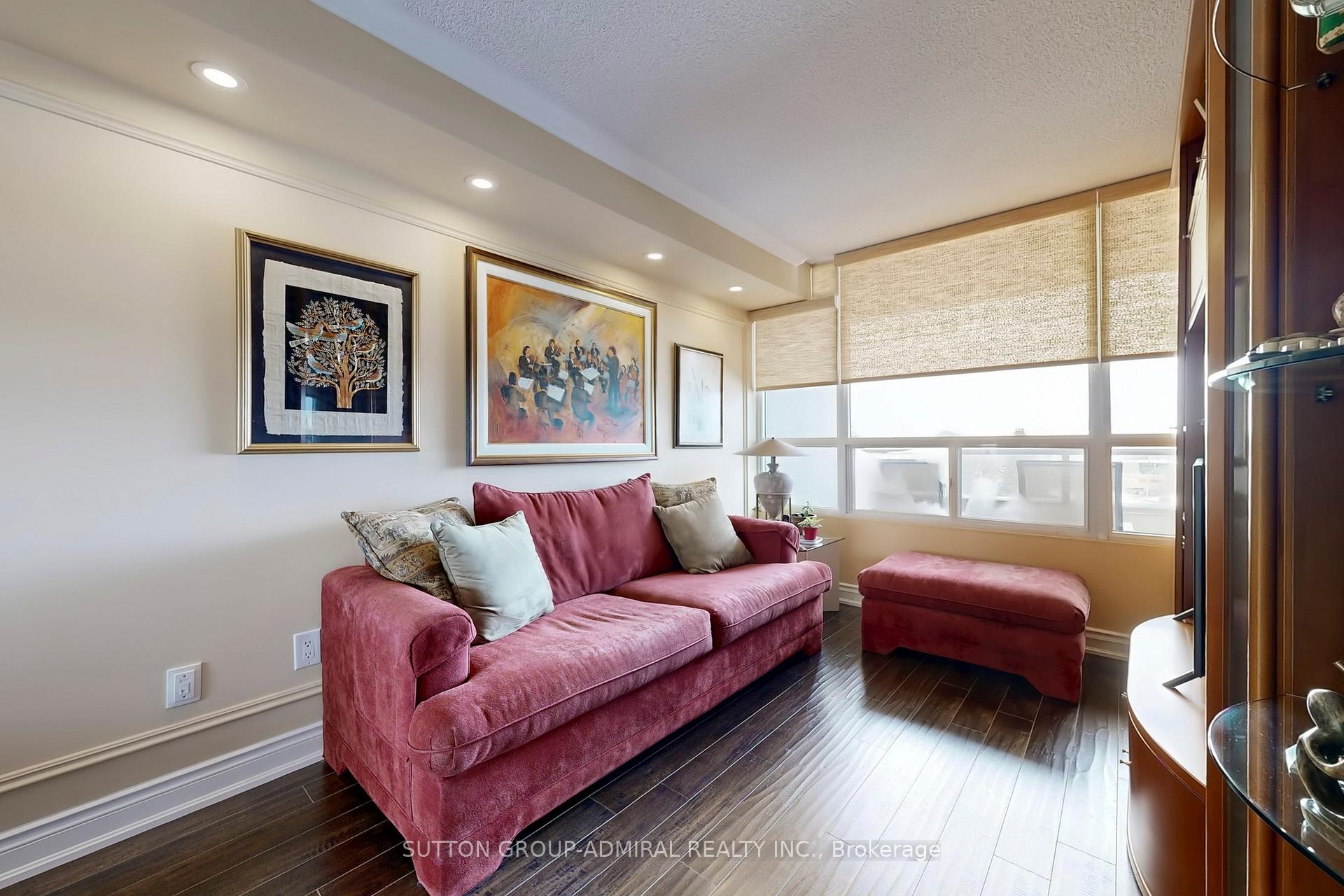 Photo 38 of Unit 512, 11 Townsgate Drive, Vaughan, Crestwood-Springfarm-Yorkhill — HOMEH