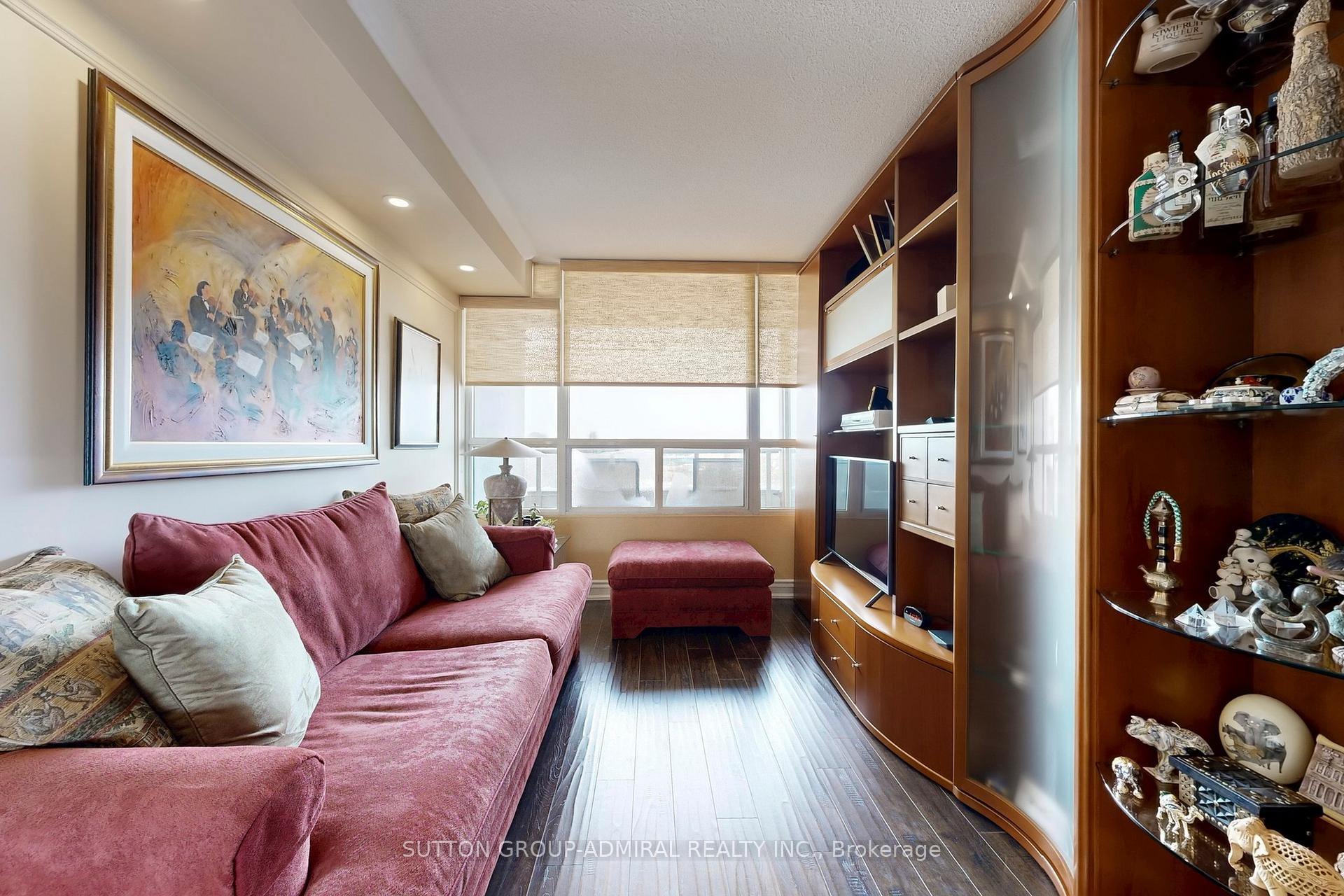 Photo 28 of Unit 512, 11 Townsgate Drive, Vaughan, Crestwood-Springfarm-Yorkhill — HOMEH