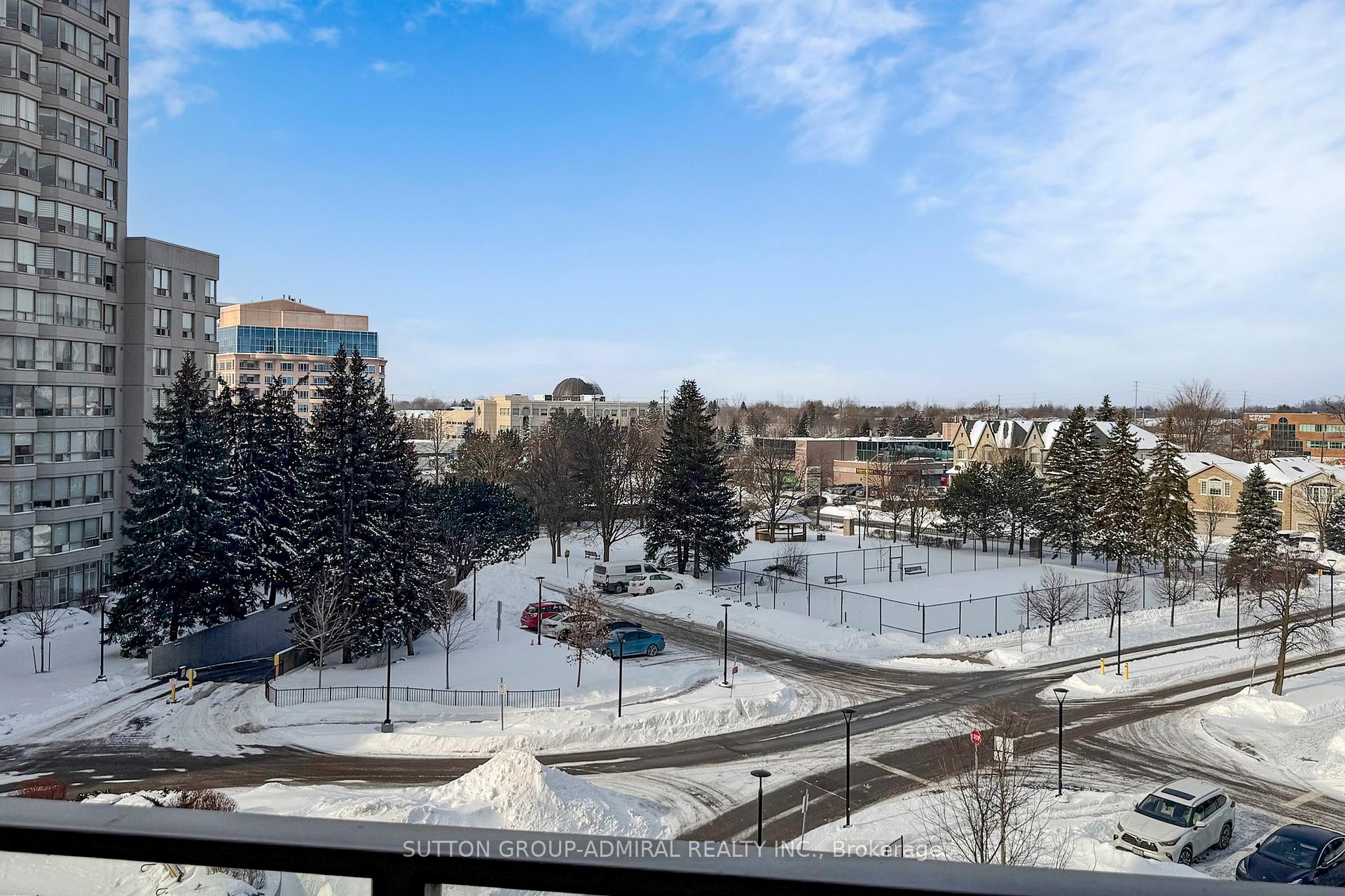 Photo 32 of Unit 512, 11 Townsgate Drive, Vaughan, Crestwood-Springfarm-Yorkhill — HOMEH