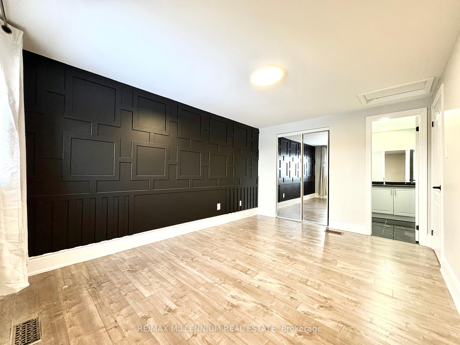 Photo 13 of 28 Hendricks Crescent, Brampton, Fletcher's West — HOMEH