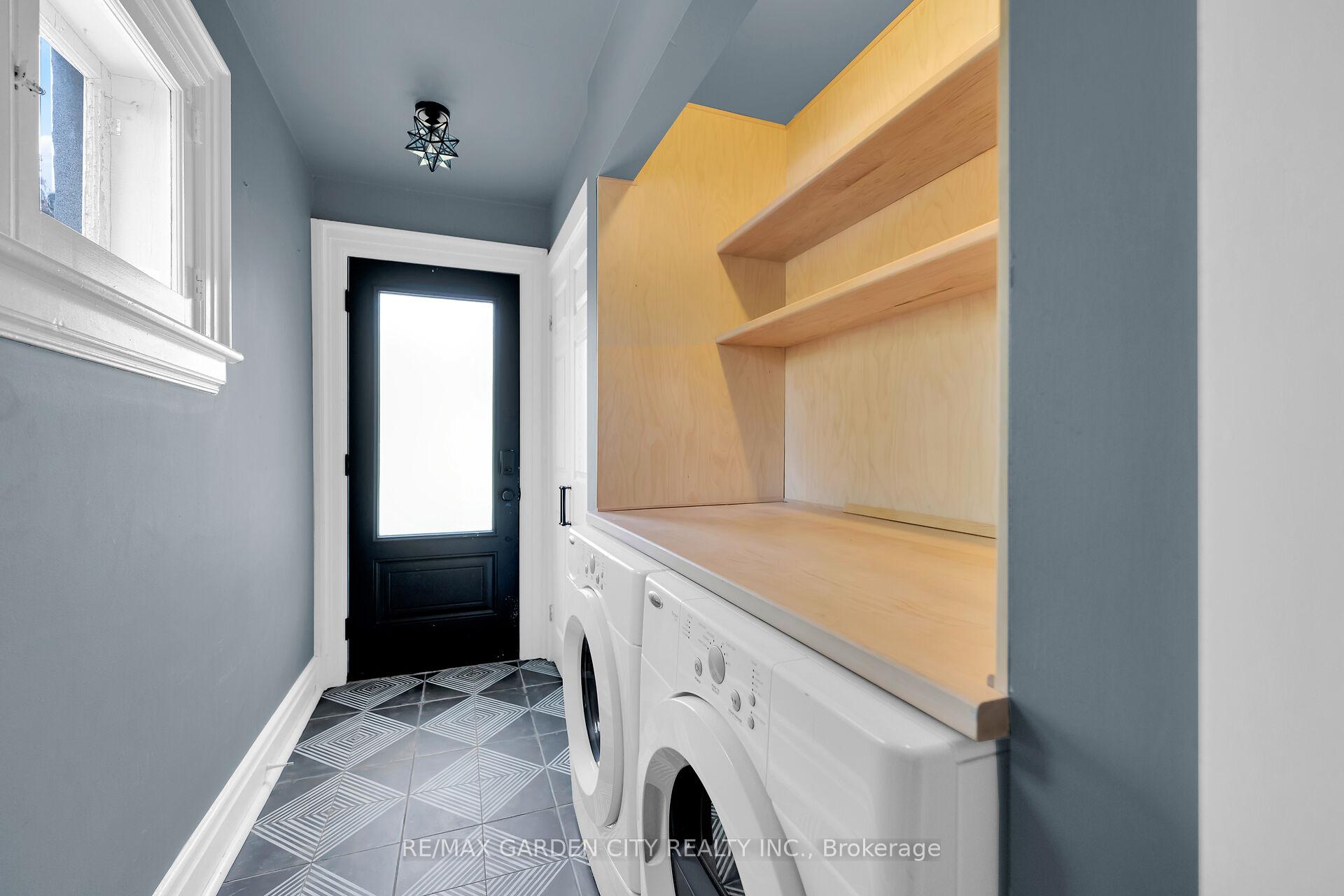 Photo 26 of 14 Robinson Street S, Grimsby, Grimsby East — HOMEH