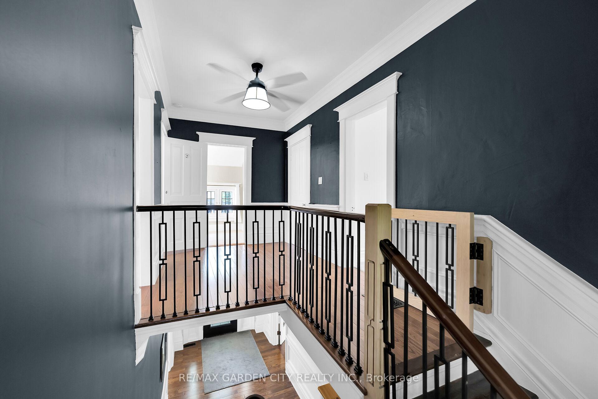 Photo 16 of 14 Robinson Street S, Grimsby, Grimsby East — HOMEH