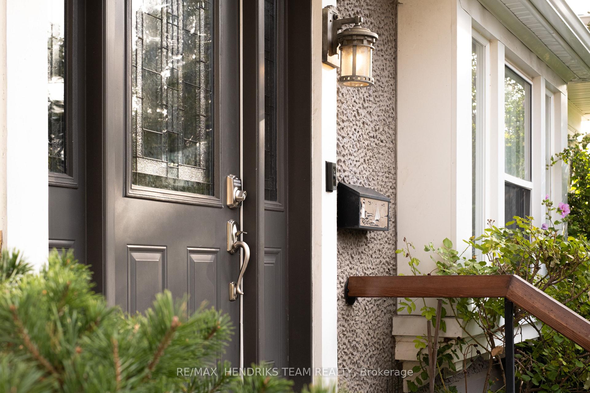 Photo 4 of 153 Geneva Street, St. Catharines, Downtown — HOMEH