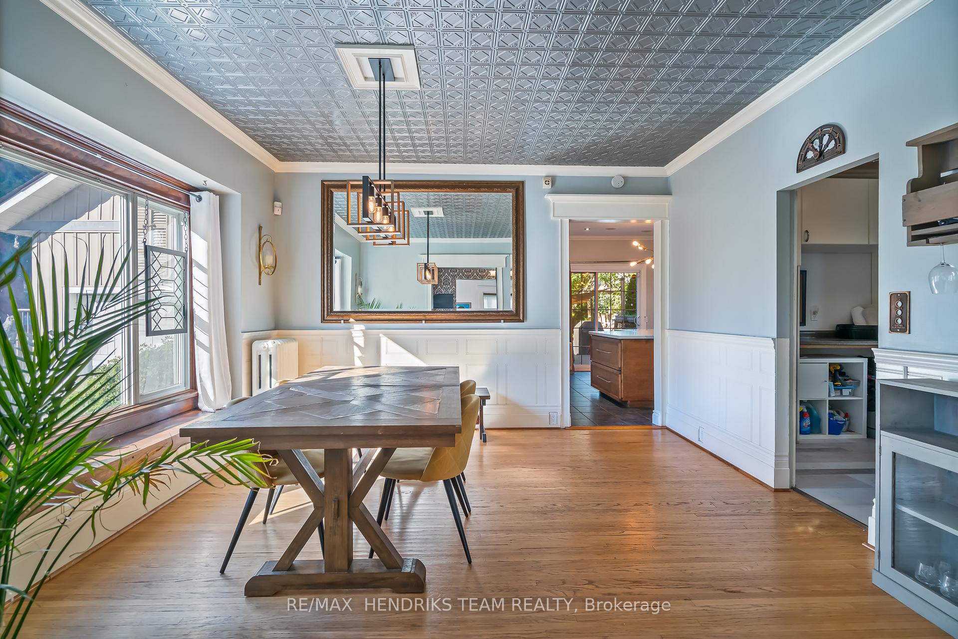 Photo 11 of 153 Geneva Street, St. Catharines, Downtown — HOMEH
