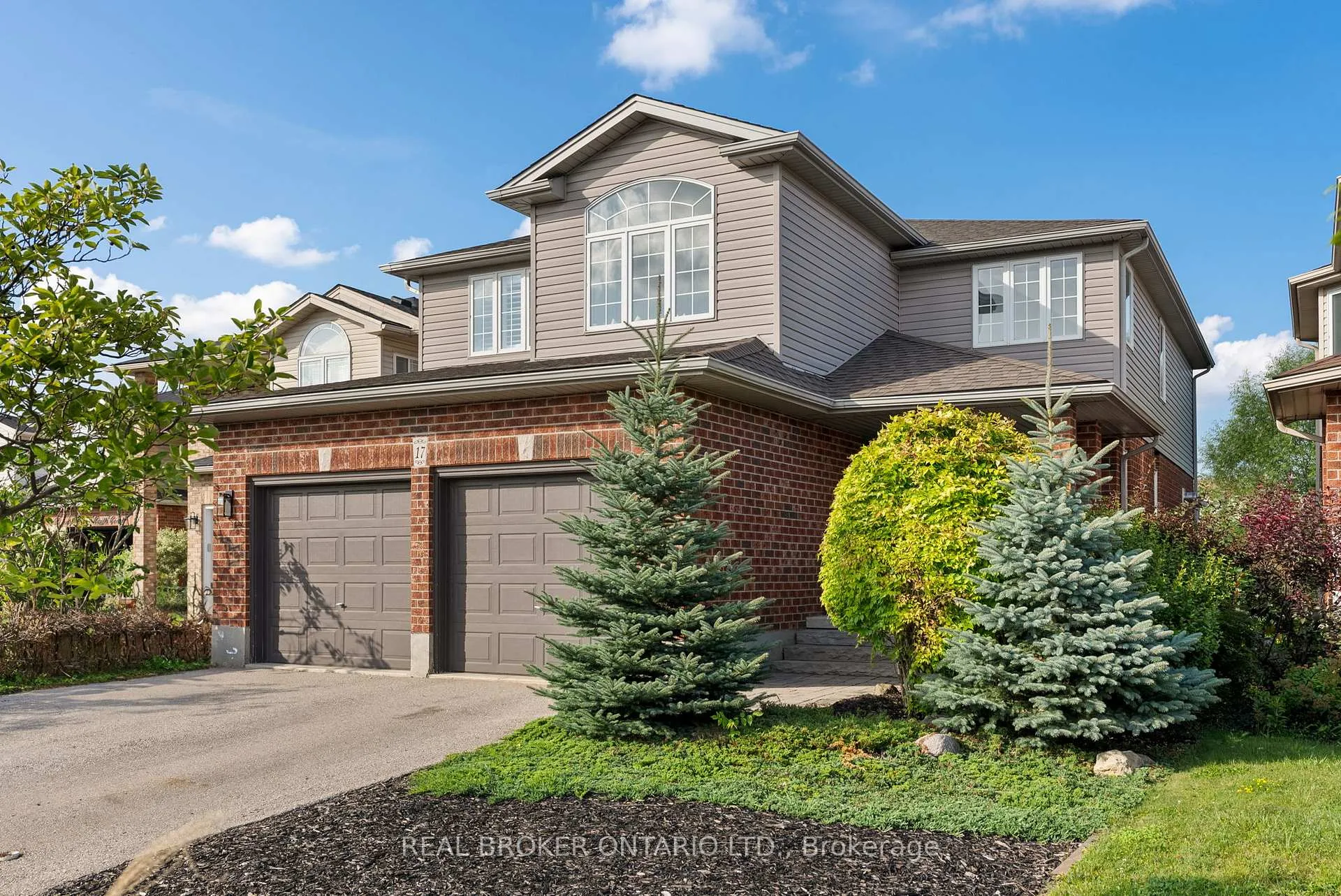 Photo 6 of 17 Coutts Court, Guelph, Pineridge/Westminster Woods — HOMEH
