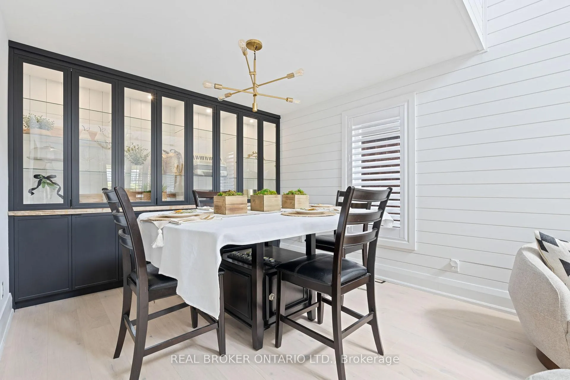Photo 15 of 17 Coutts Court, Guelph, Pineridge/Westminster Woods — HOMEH