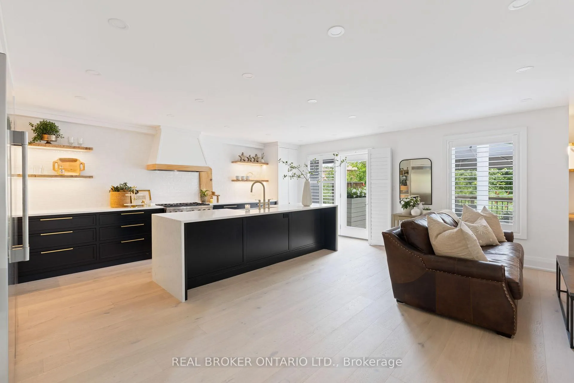 Photo 19 of 17 Coutts Court, Guelph, Pineridge/Westminster Woods — HOMEH