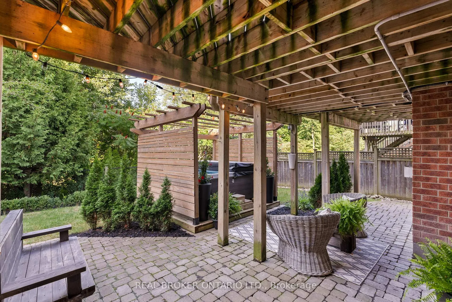 Photo 91 of 17 Coutts Court, Guelph, Pineridge/Westminster Woods — HOMEH