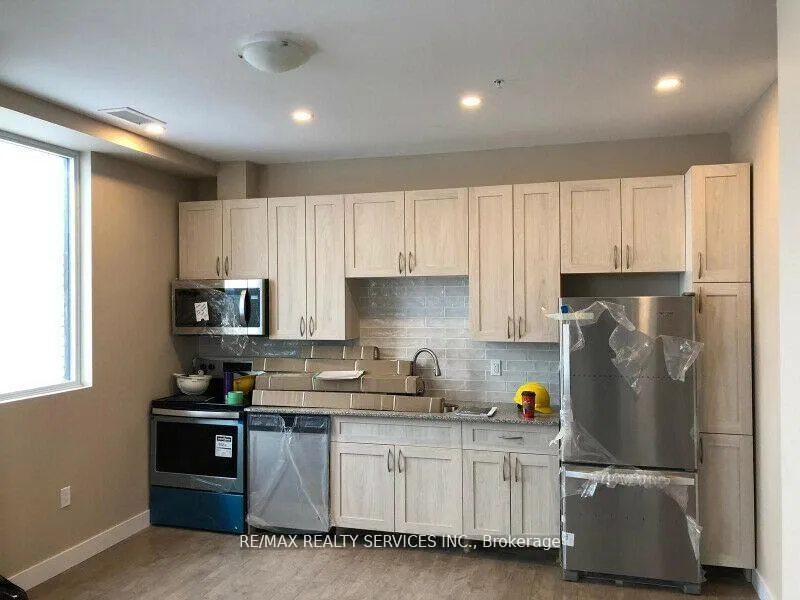 Photo 7 of Unit 603, 100 Garment Street, Kitchener — HOMEH