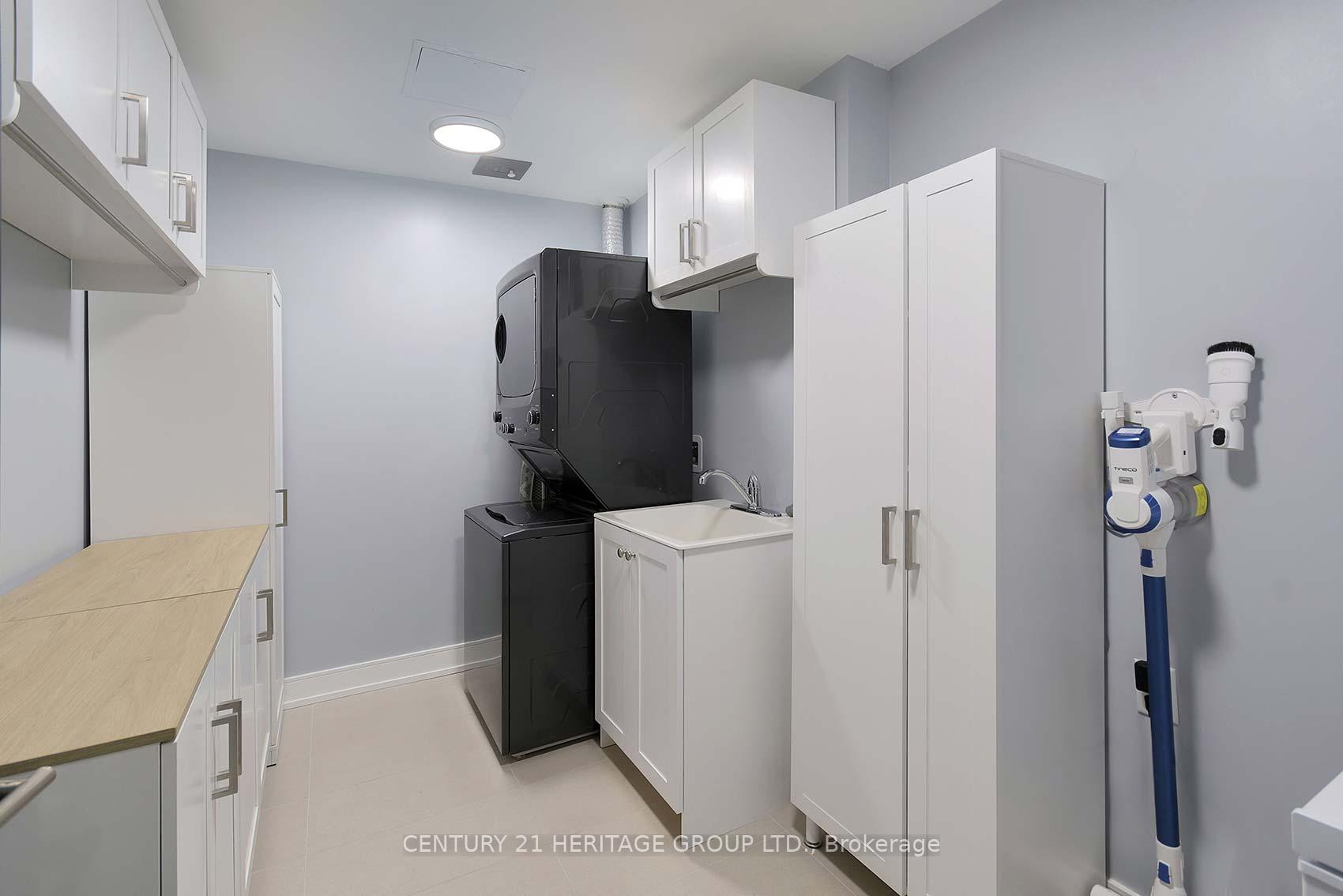 Photo 23 of Unit 602, 185 Dunlop Street E, Barrie, Lakeshore — HOMEH