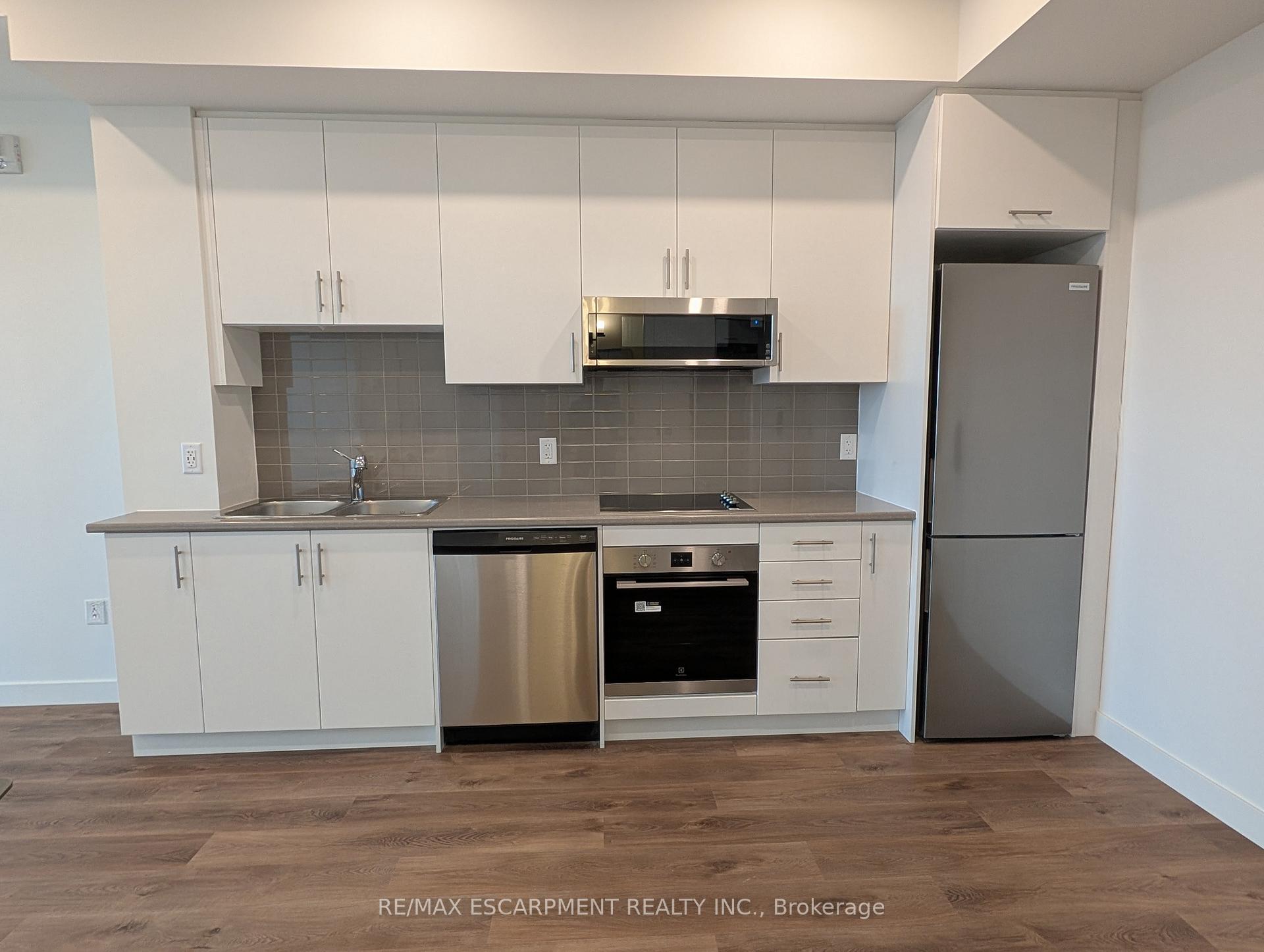 Photo 11 of Unit 612, 461 Green Road, Hamilton, Lakeshore — HOMEH