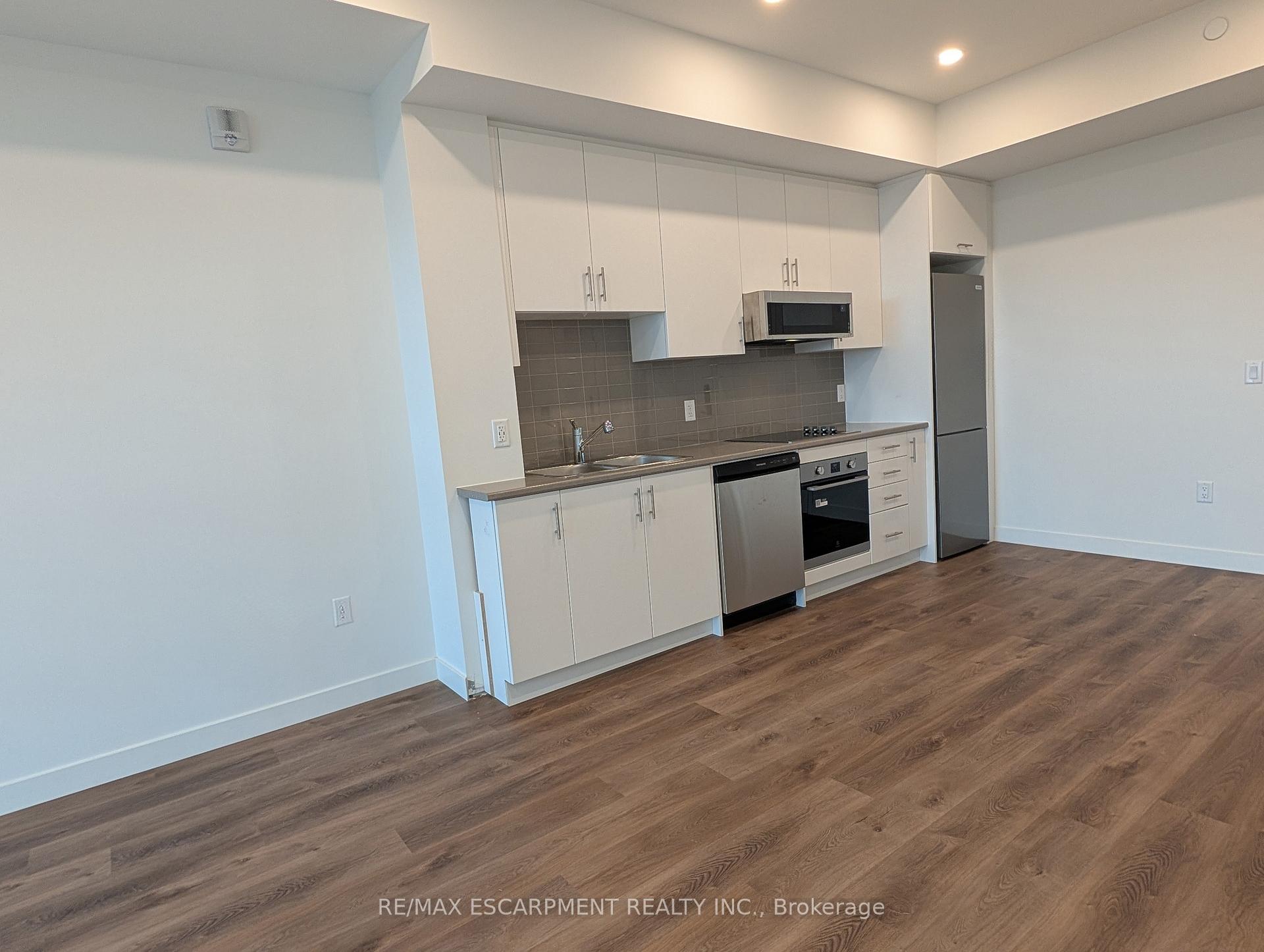 Photo 16 of Unit 612, 461 Green Road, Hamilton, Lakeshore — HOMEH
