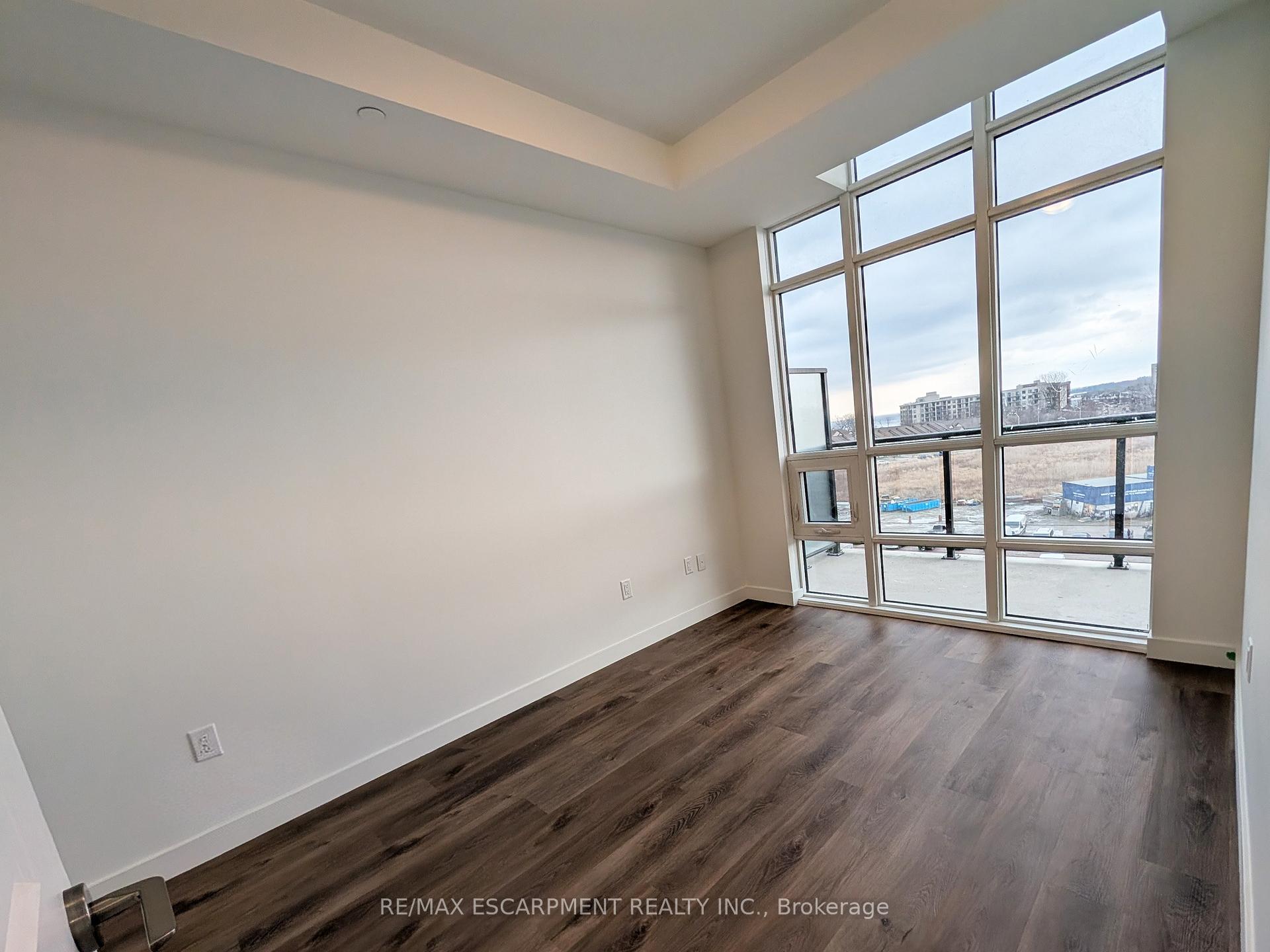 Photo 13 of Unit 612, 461 Green Road, Hamilton, Lakeshore — HOMEH