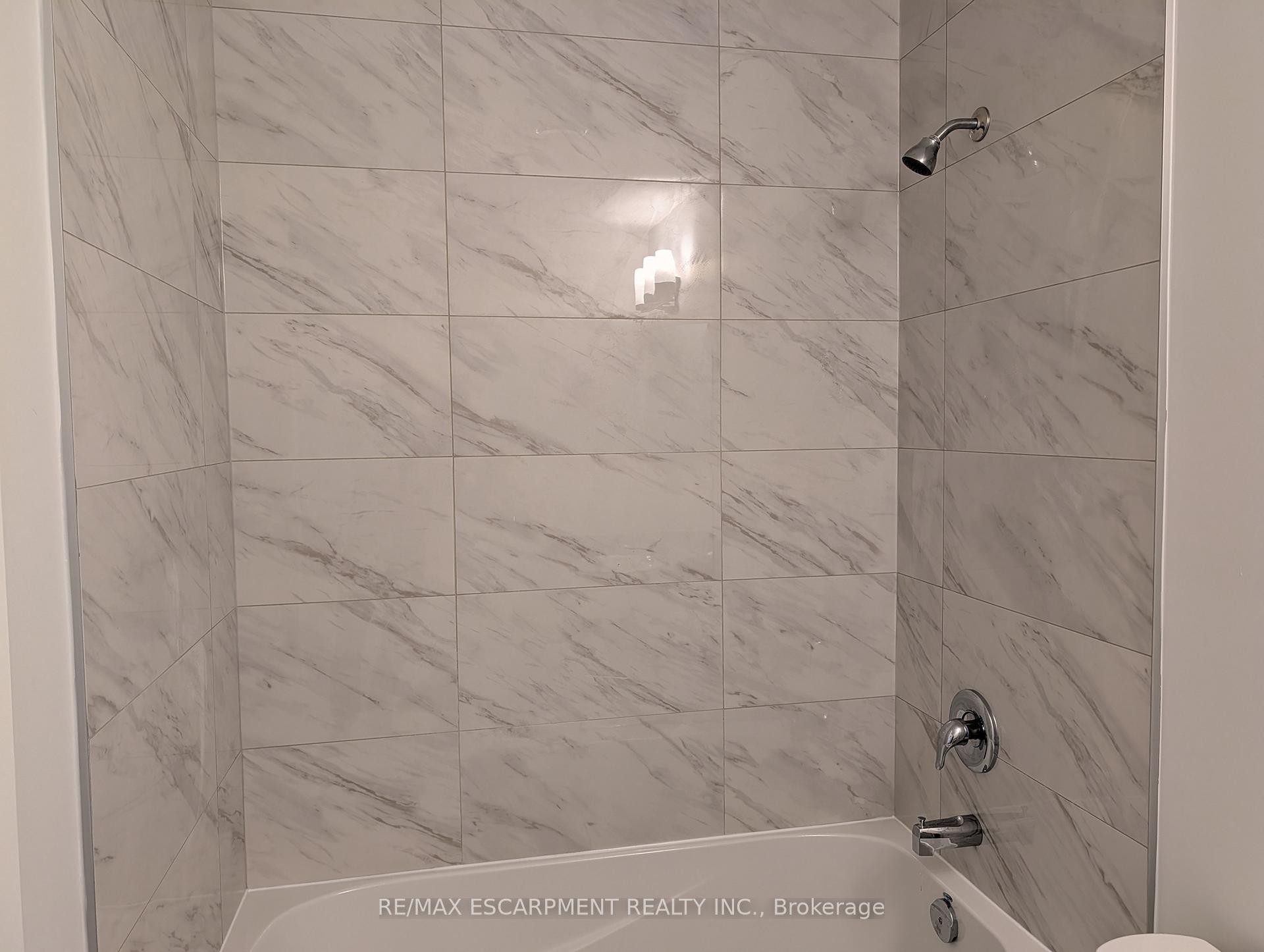 Photo 6 of Unit 612, 461 Green Road, Hamilton, Lakeshore — HOMEH