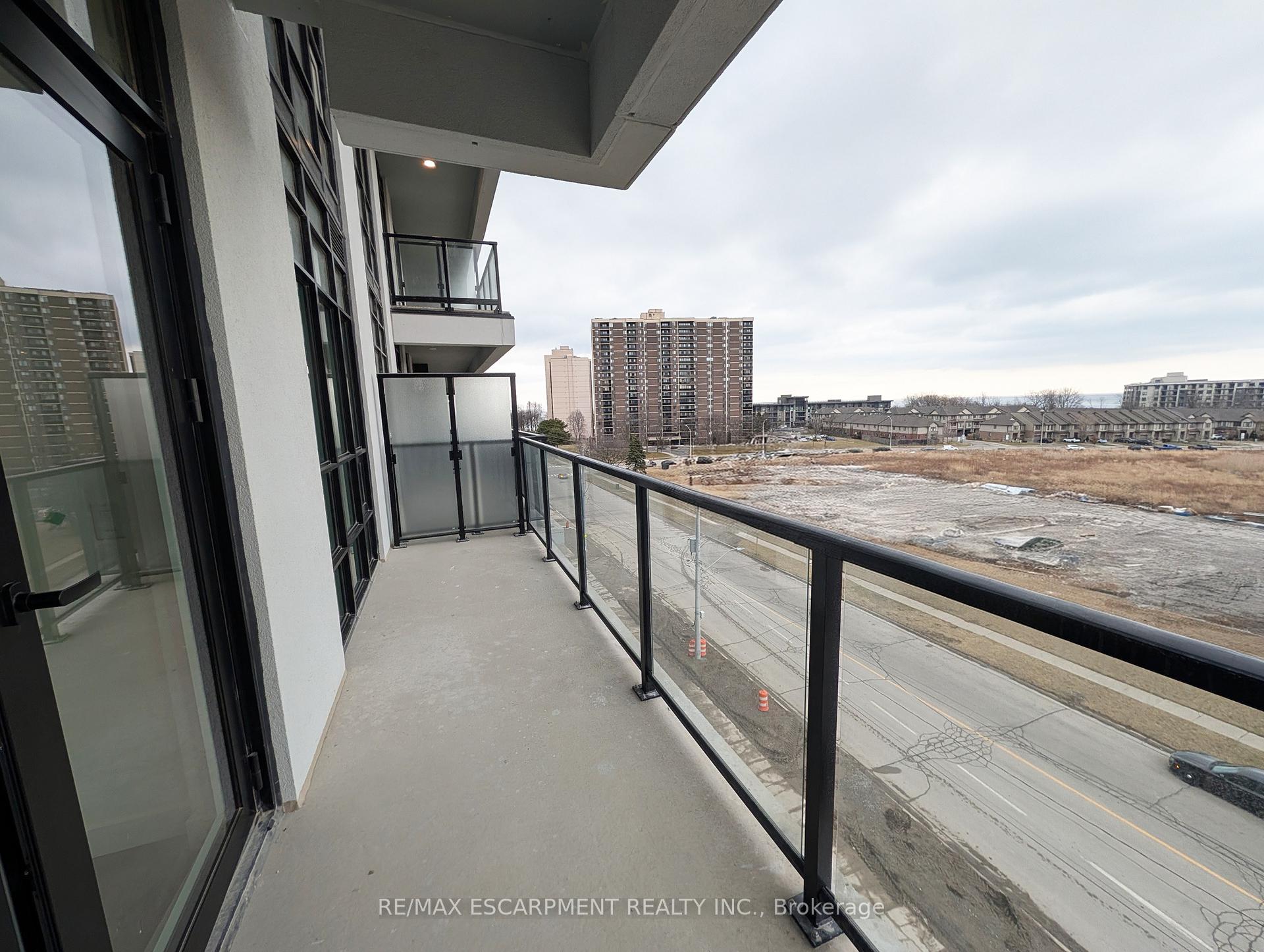 Photo 14 of Unit 612, 461 Green Road, Hamilton, Lakeshore — HOMEH