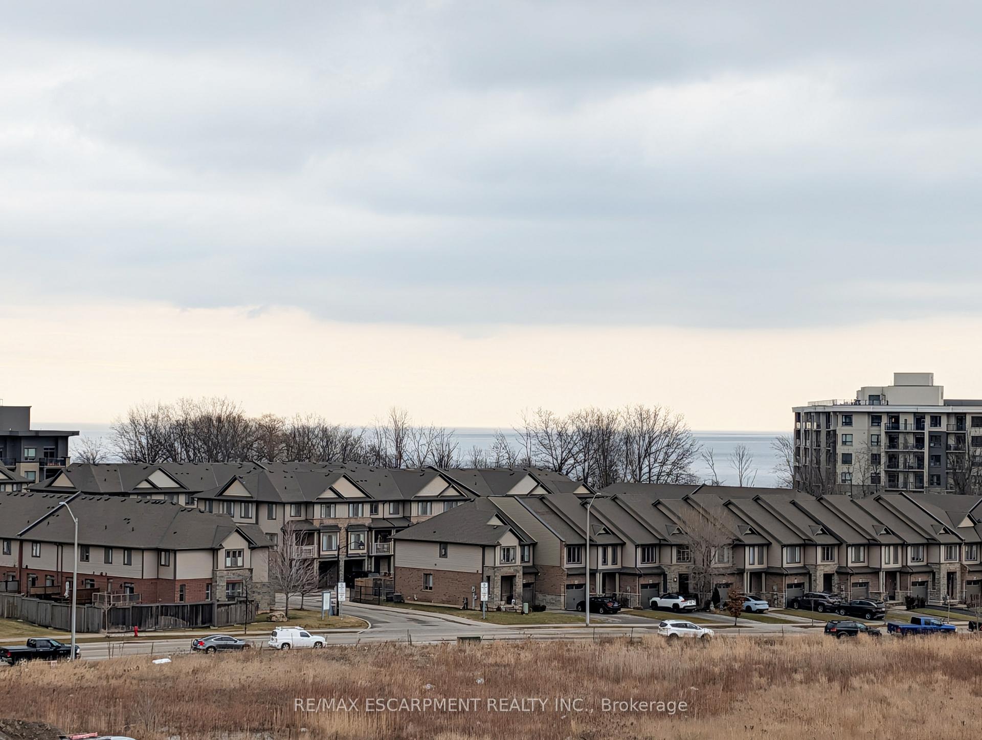 Photo 3 of Unit 612, 461 Green Road, Hamilton, Lakeshore — HOMEH
