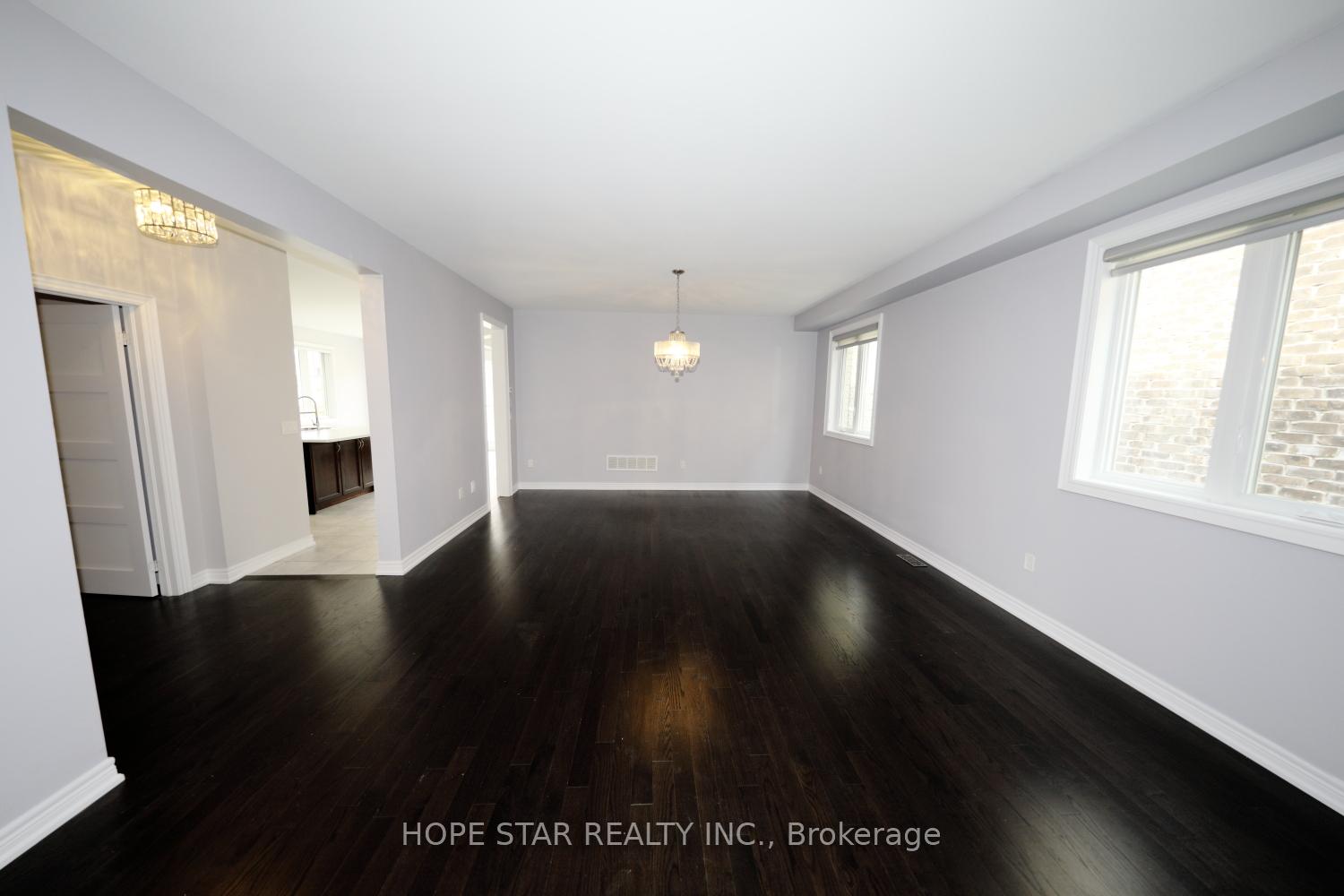 Photo 3 of 23 Argelia Crescent, Brampton, Credit Valley — HOMEH