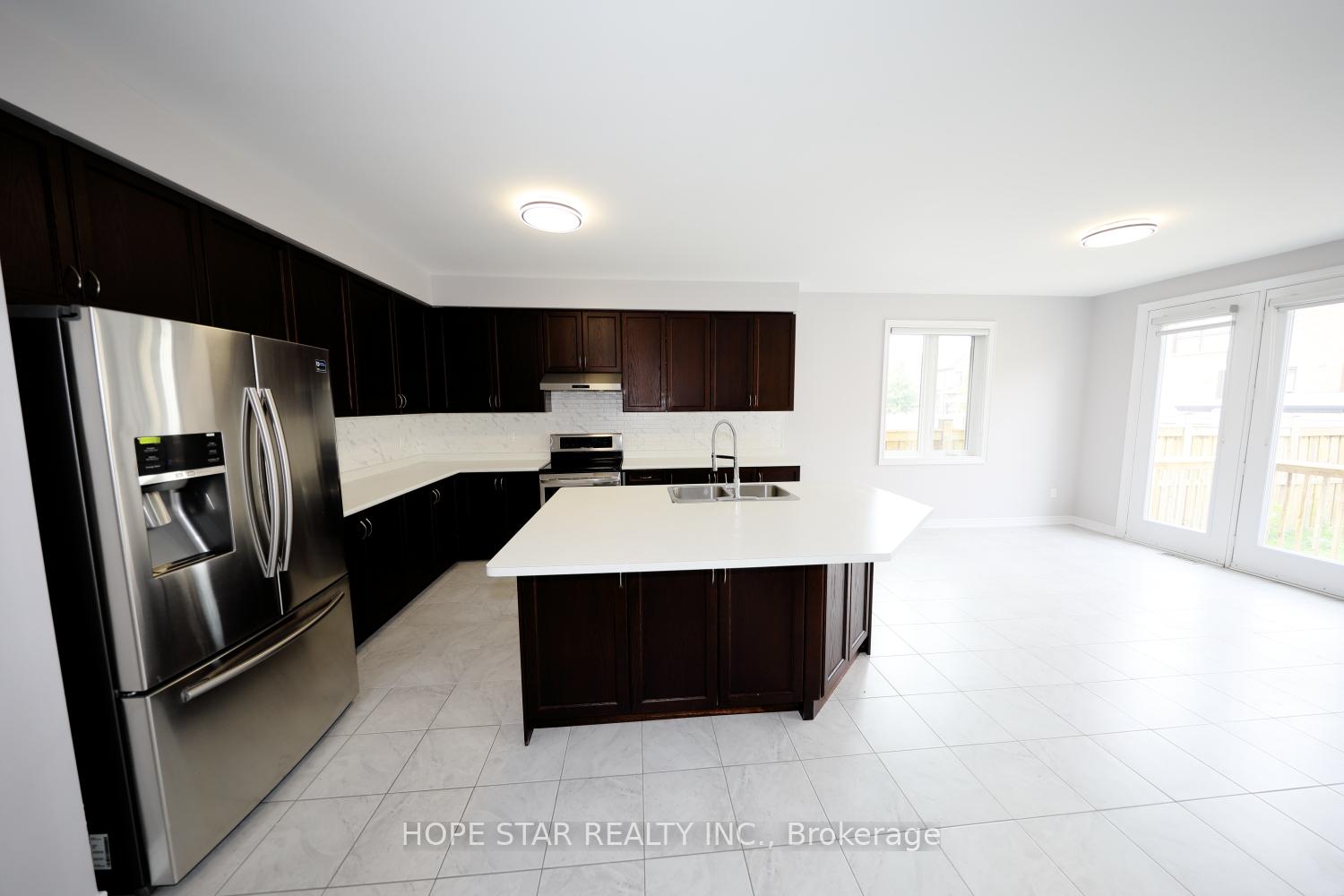 Photo 16 of 23 Argelia Crescent, Brampton, Credit Valley — HOMEH