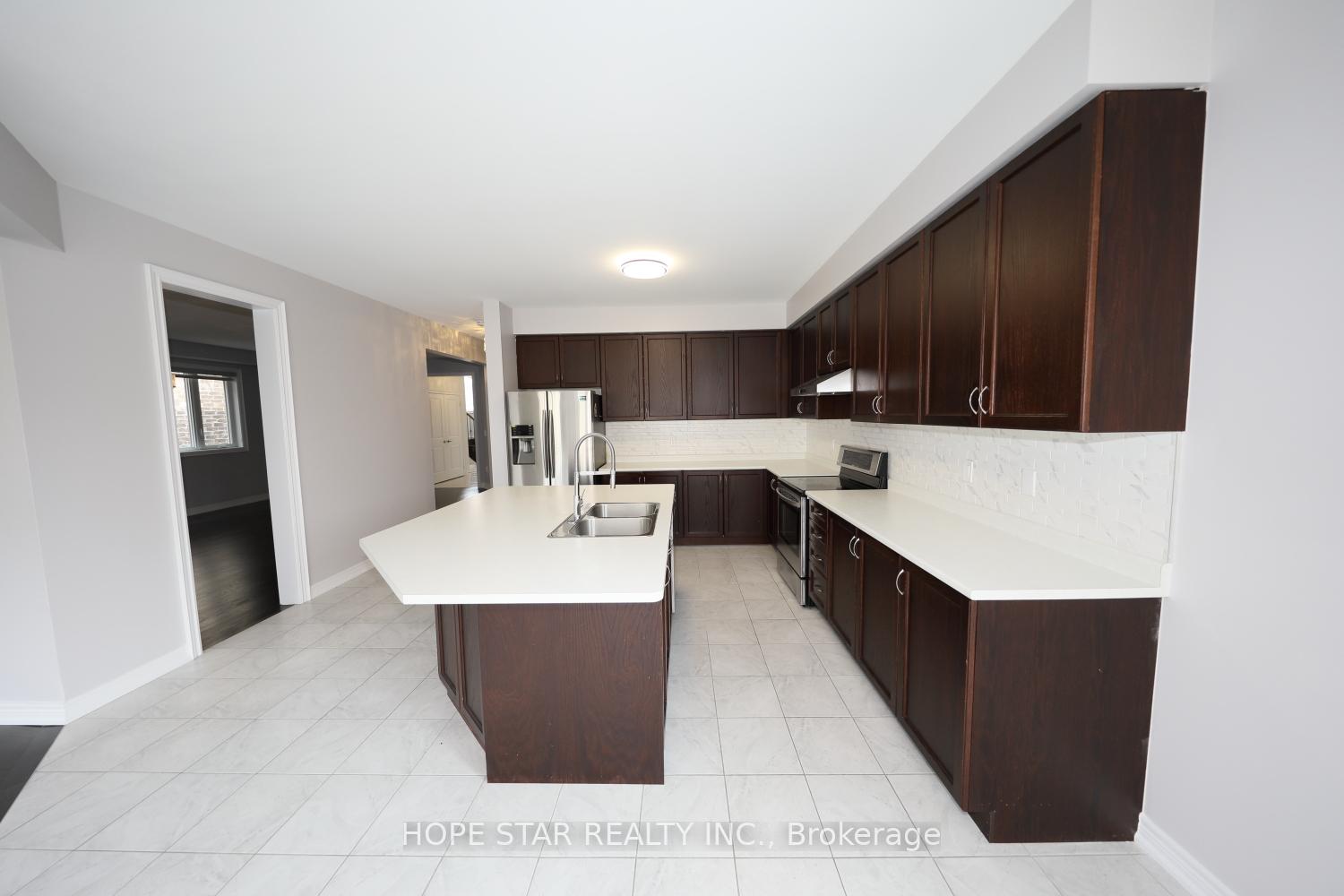 Photo 19 of 23 Argelia Crescent, Brampton, Credit Valley — HOMEH