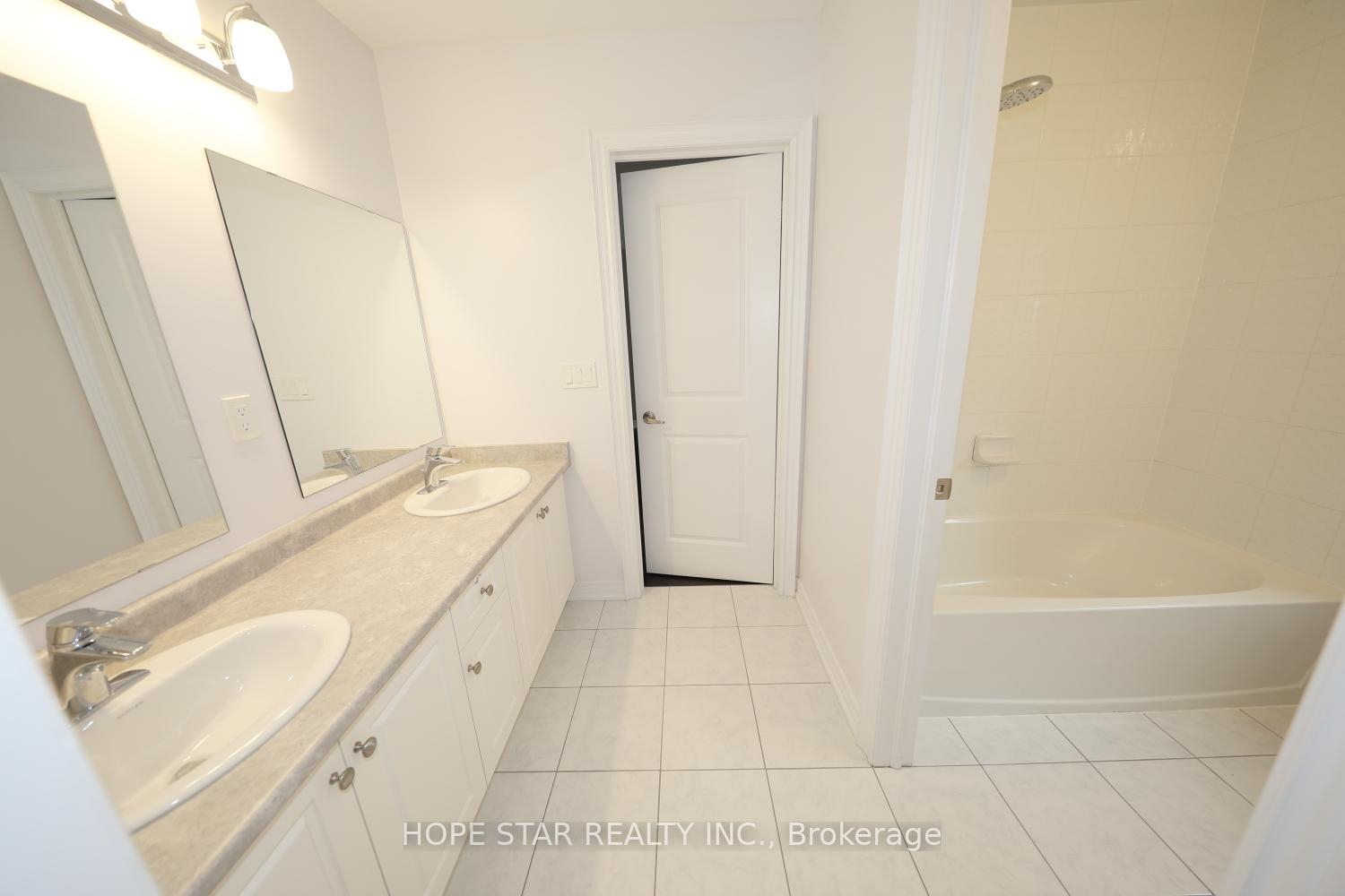 Photo 35 of 23 Argelia Crescent, Brampton, Credit Valley — HOMEH
