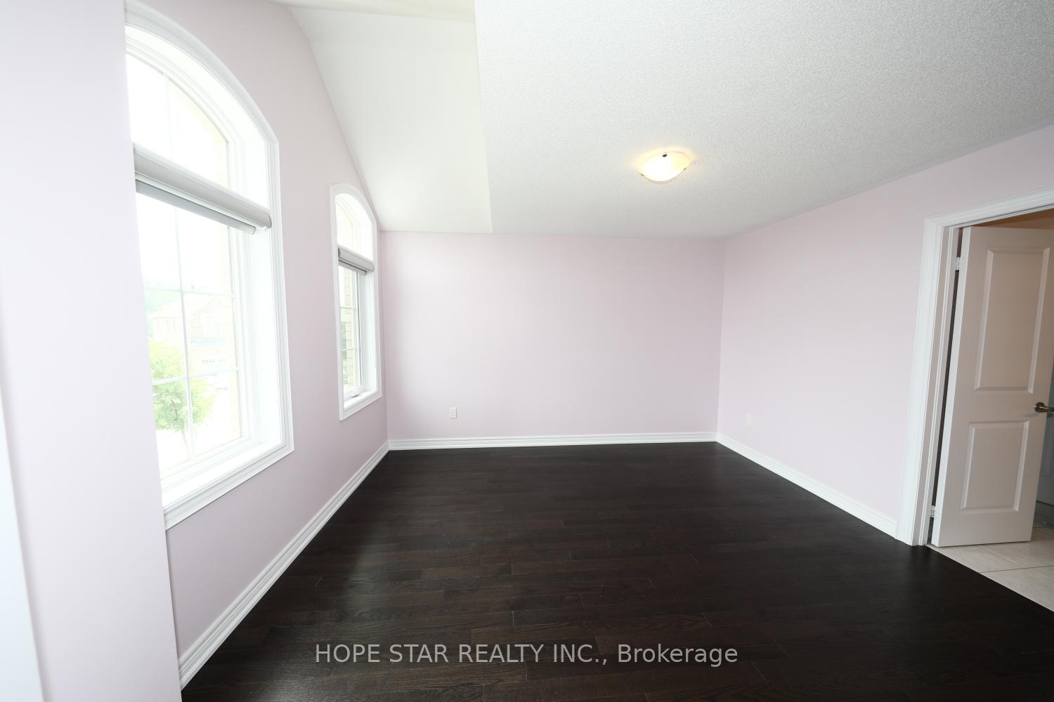 Photo 24 of 23 Argelia Crescent, Brampton, Credit Valley — HOMEH