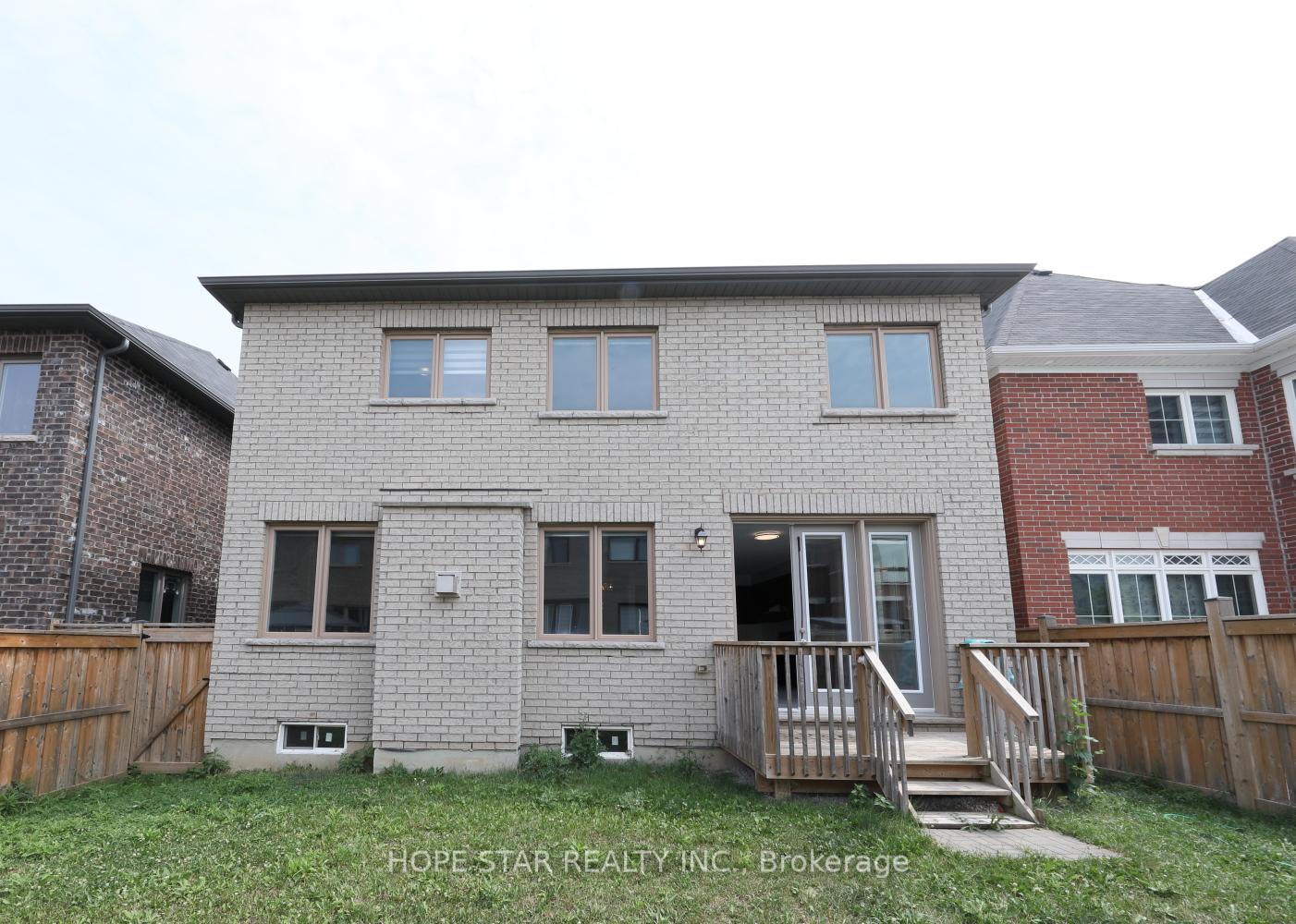 Photo 27 of 23 Argelia Crescent, Brampton, Credit Valley — HOMEH