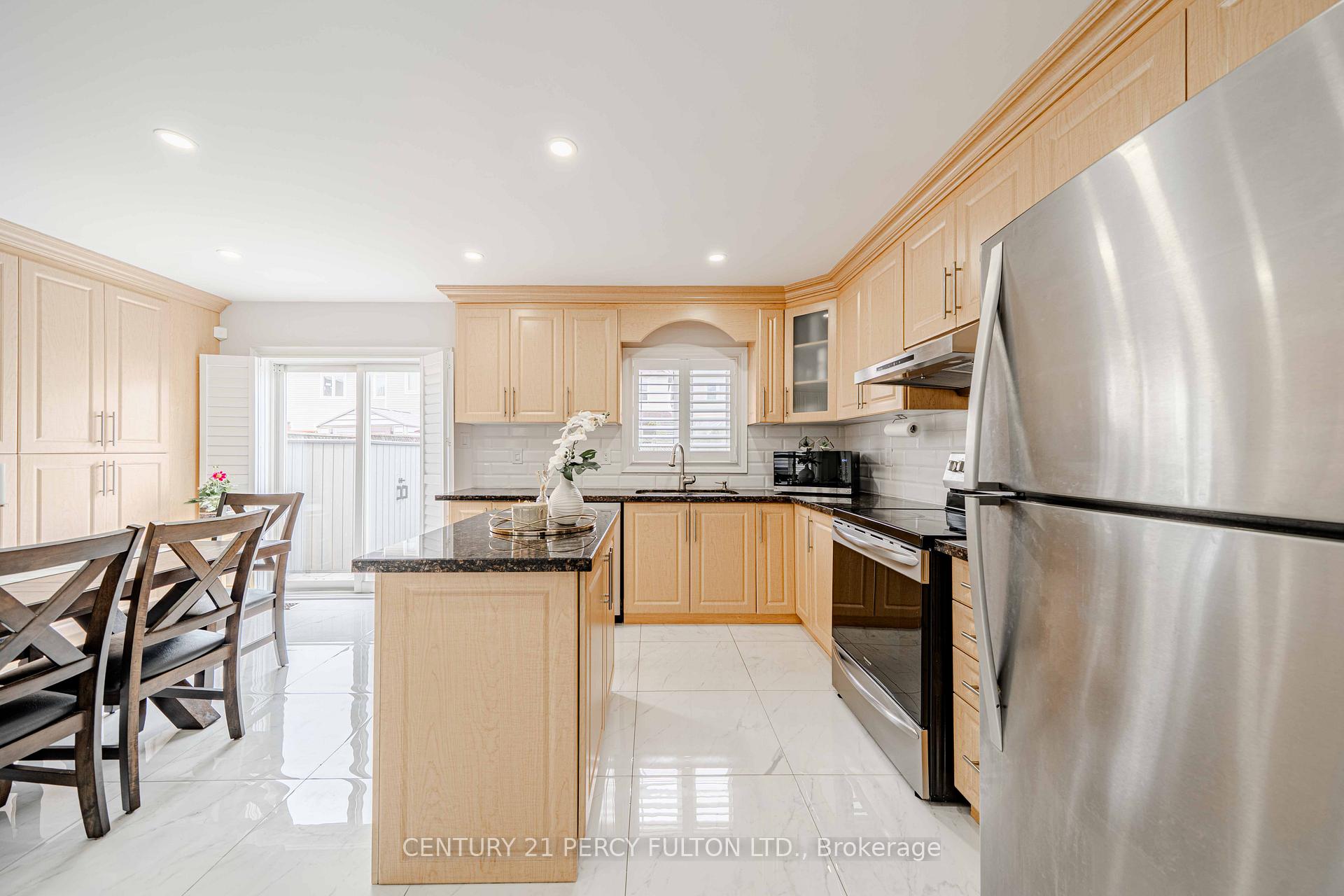 Photo 37 of 157 Billingsley Crescent, Markham, Cedarwood — HOMEH