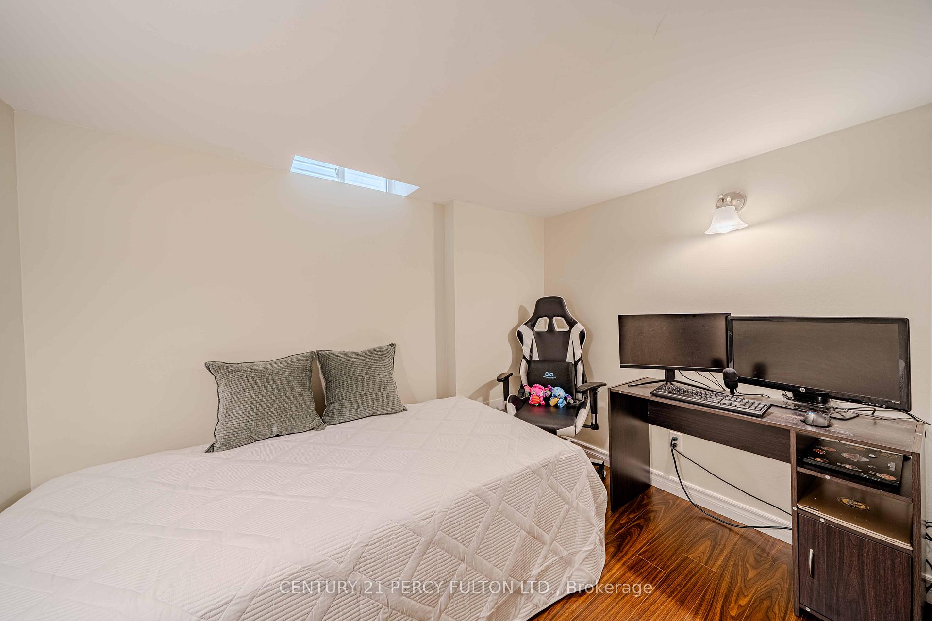 Photo 17 of 157 Billingsley Crescent, Markham, Cedarwood — HOMEH
