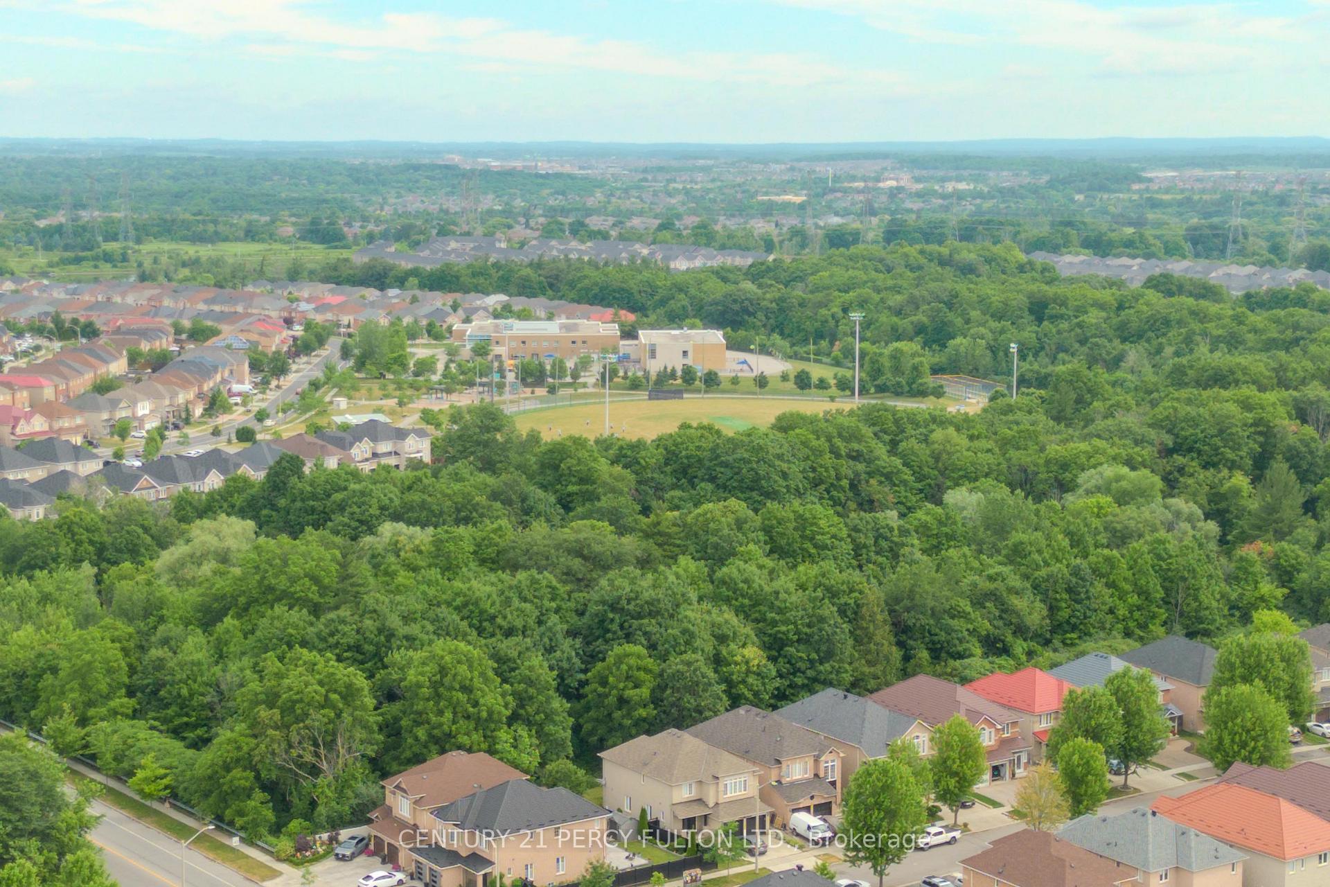 Photo 22 of 157 Billingsley Crescent, Markham, Cedarwood — HOMEH