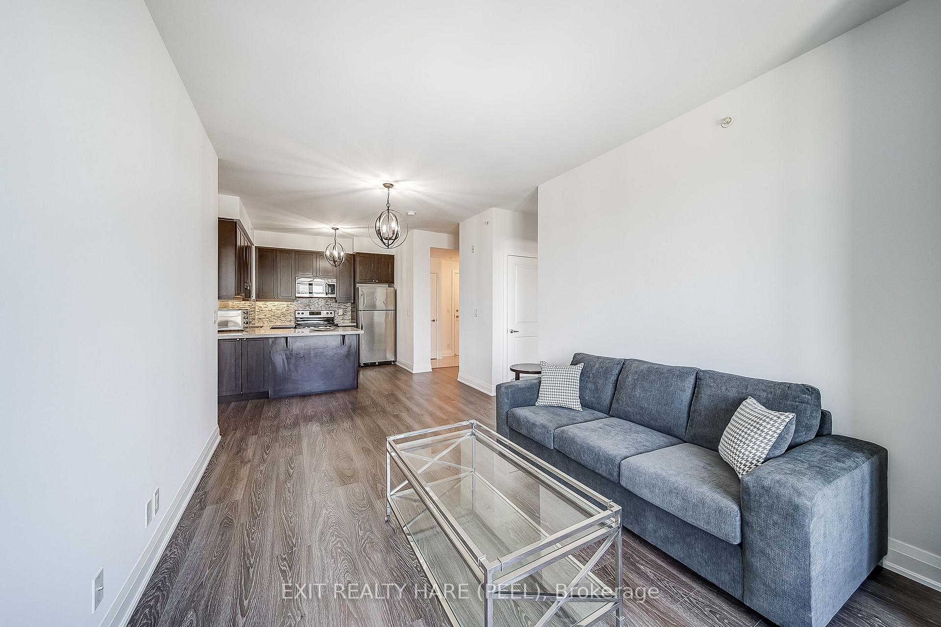 Photo 10 of Unit 706, 12 Woodstream Boulevard, Vaughan, Vaughan Grove — HOMEH