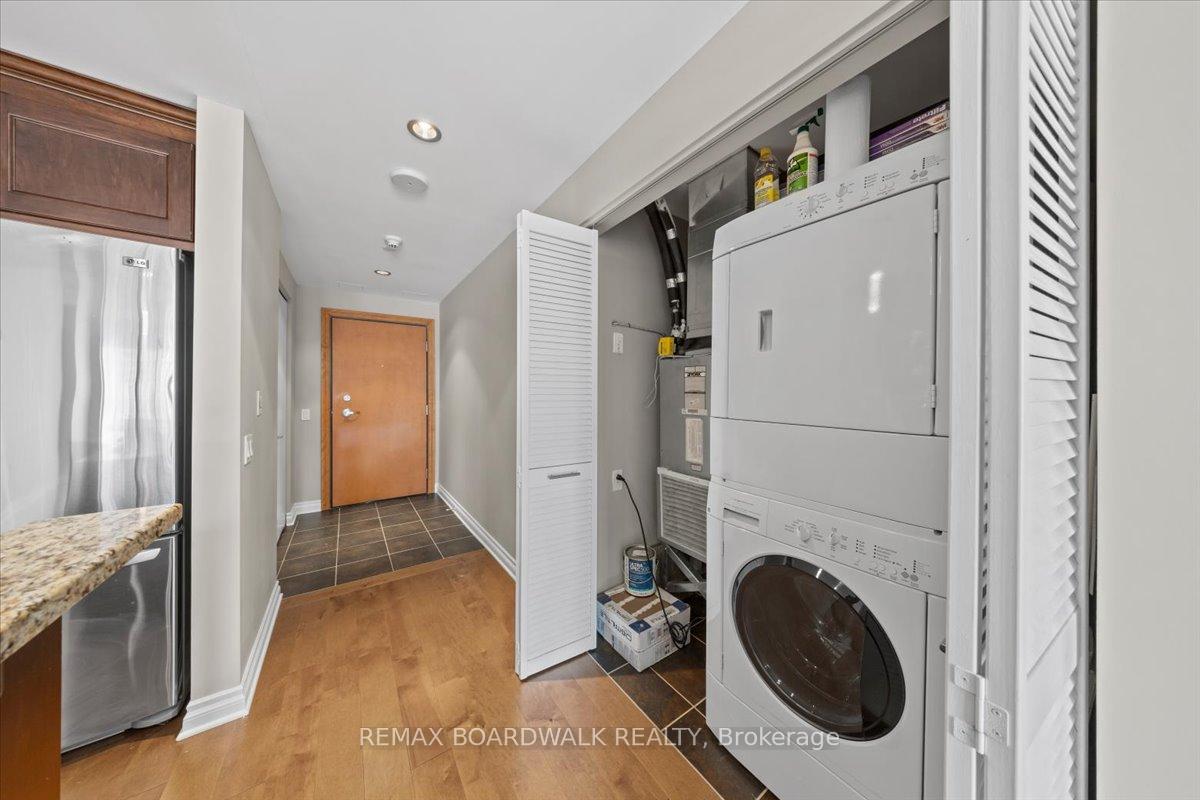 Photo 4 of Unit 1003, 90 George Street, Ottawa, Lower Town/Byward Market — HOMEH