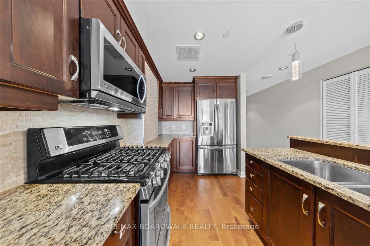 Photo 3 of Unit 1003, 90 George Street, Ottawa, Lower Town/Byward Market — HOMEH