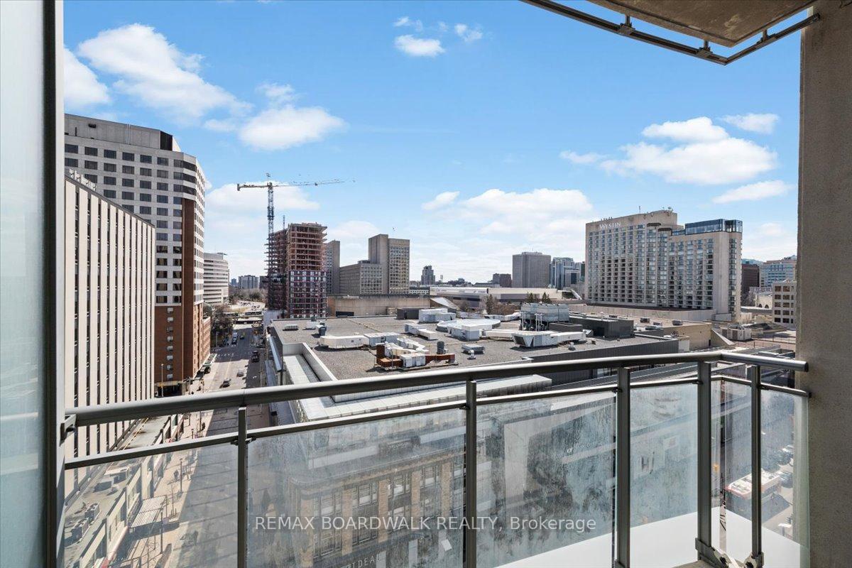 Photo 7 of Unit 1003, 90 George Street, Ottawa, Lower Town/Byward Market — HOMEH