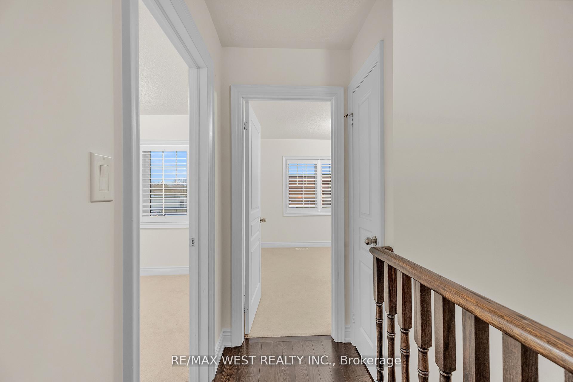 Photo 5 of 79 Algoma Drive, Vaughan, Kleinburg — HOMEH